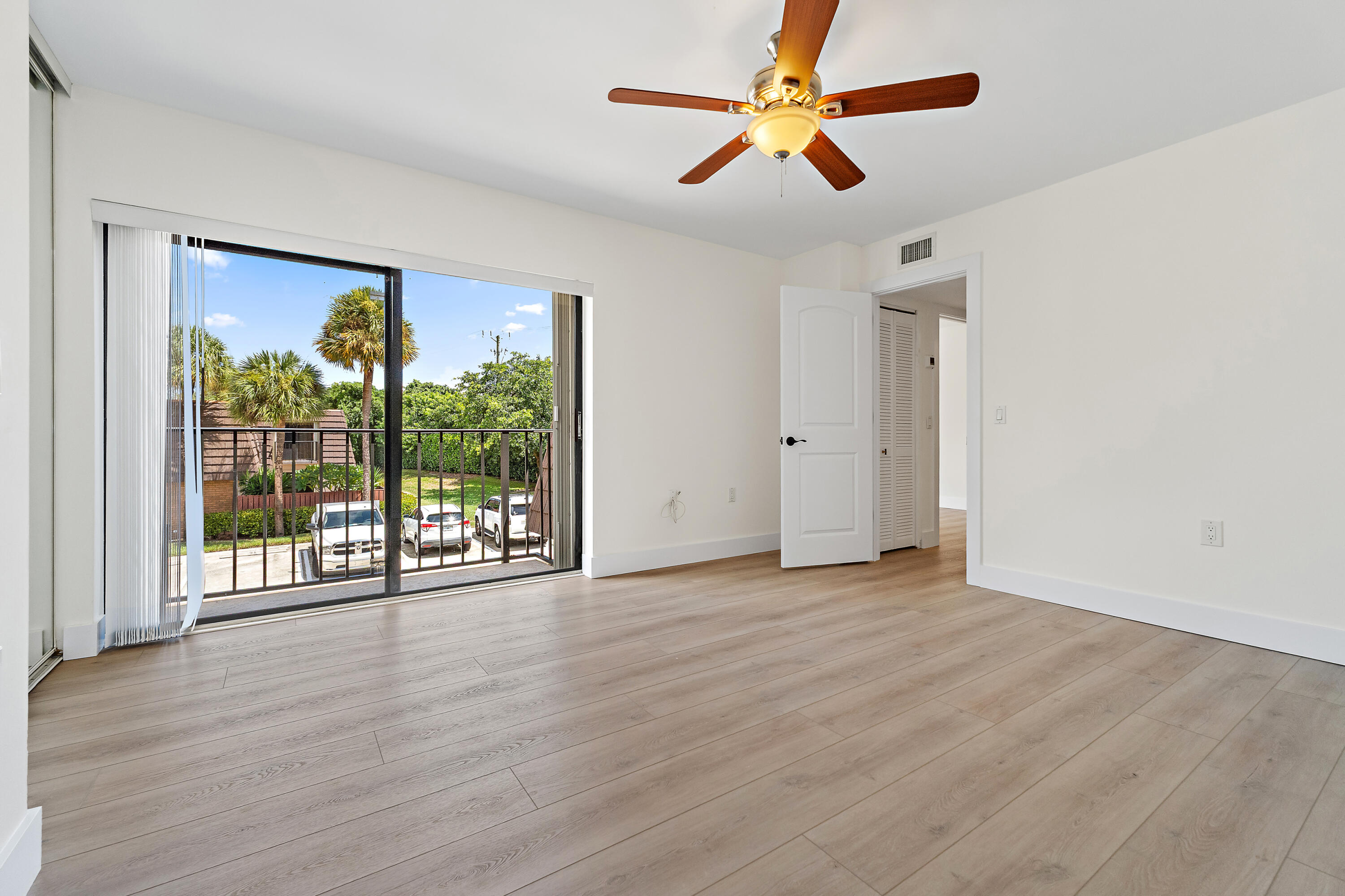 1221 12th Court Property Photo 28