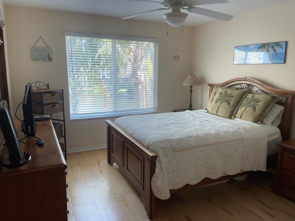 712 Villa Circle Property Photo 3