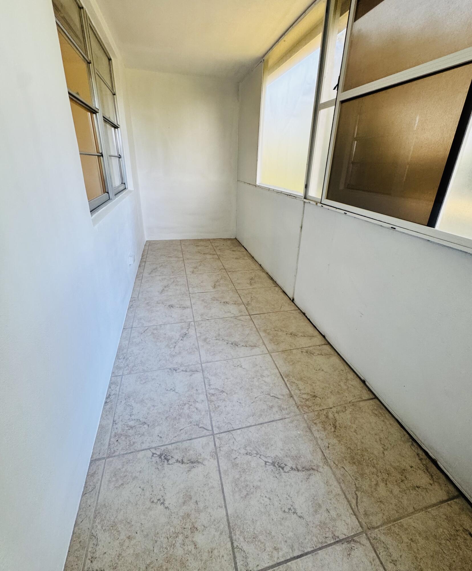 218 Kent M M Property Photo 16