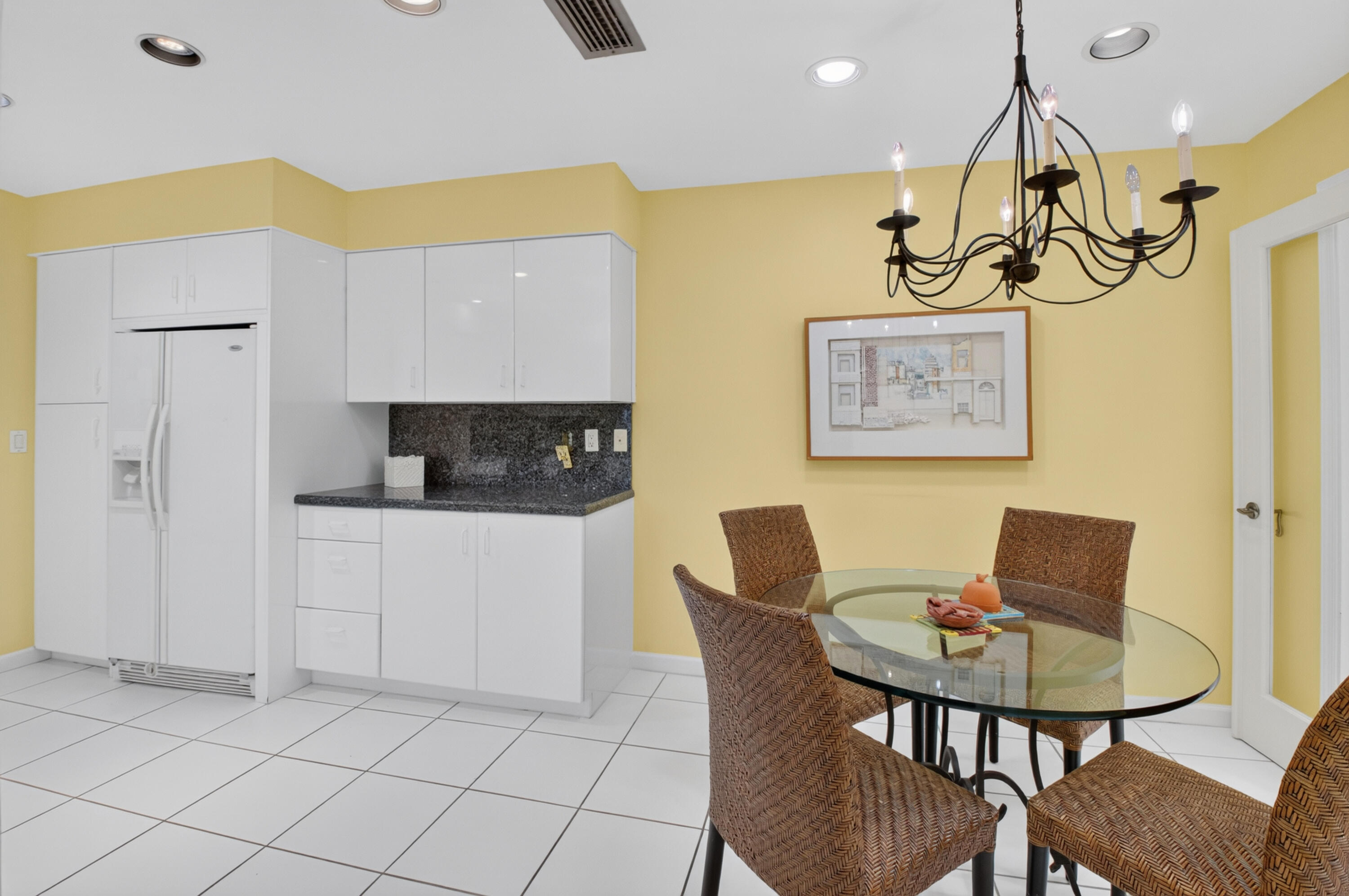 19380 Cedar Glen Drive Property Photo 14