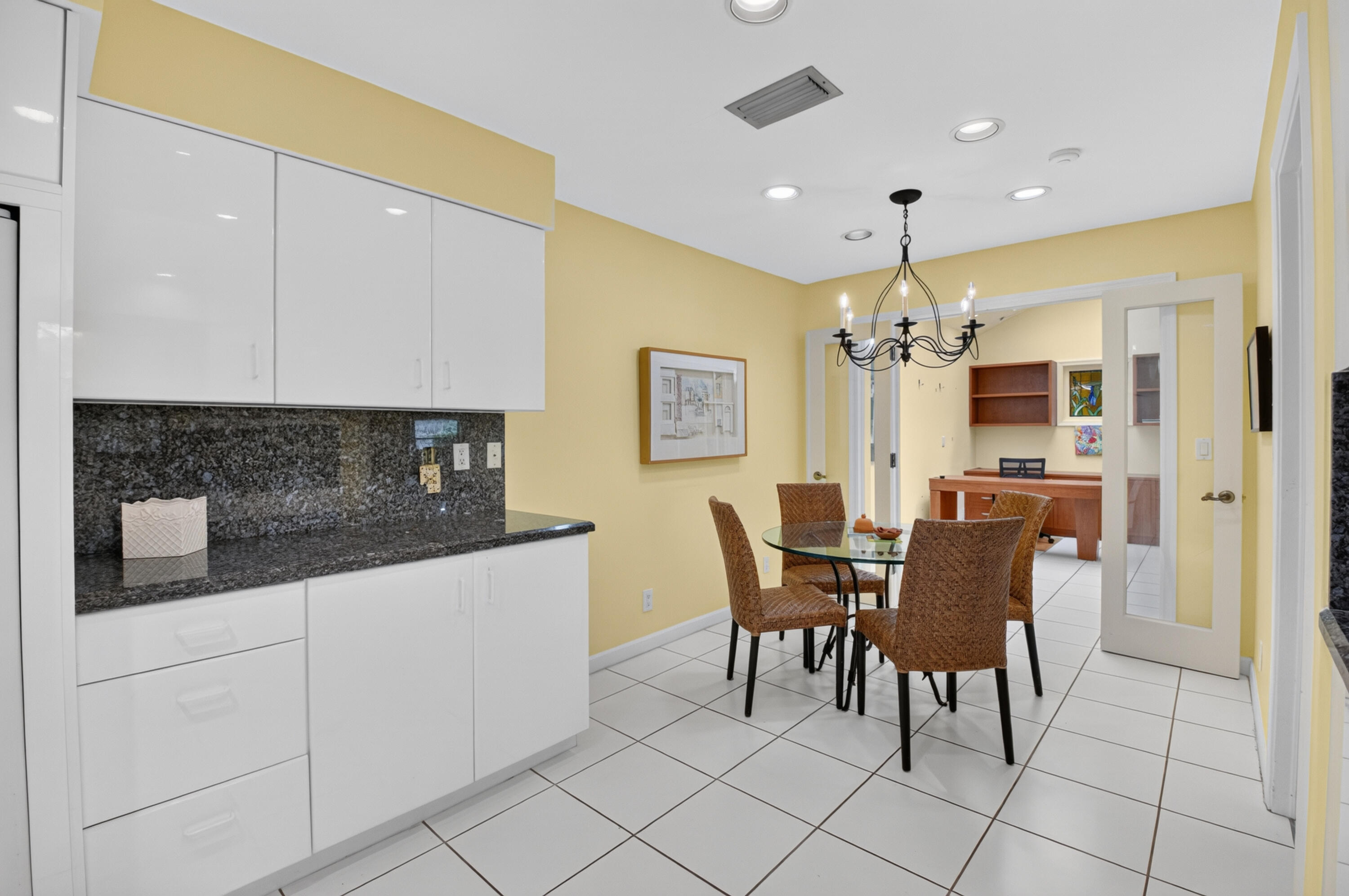 19380 Cedar Glen Drive Property Photo 19