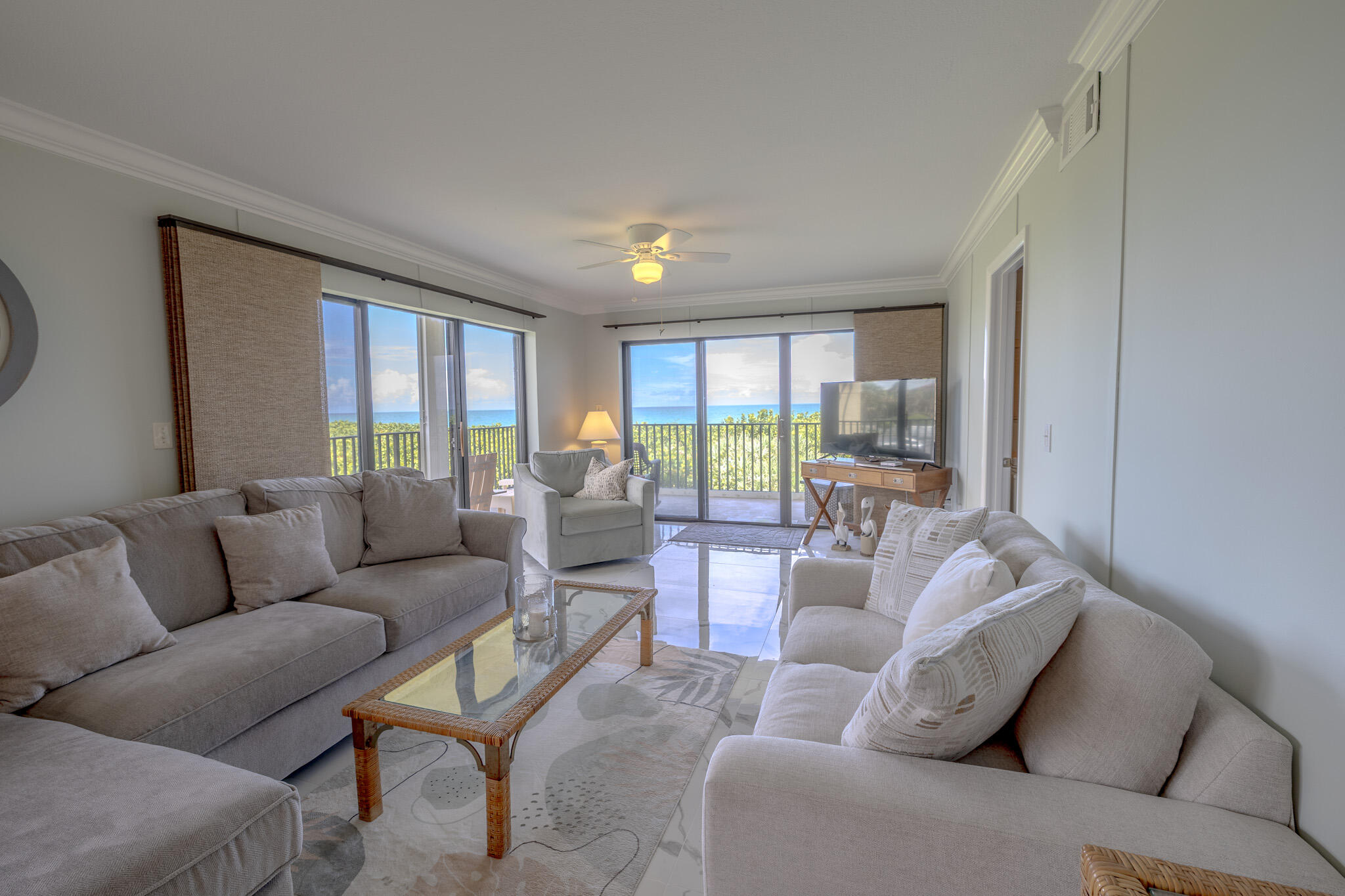 7420 S Ocean Drive 211 Property Photo 7