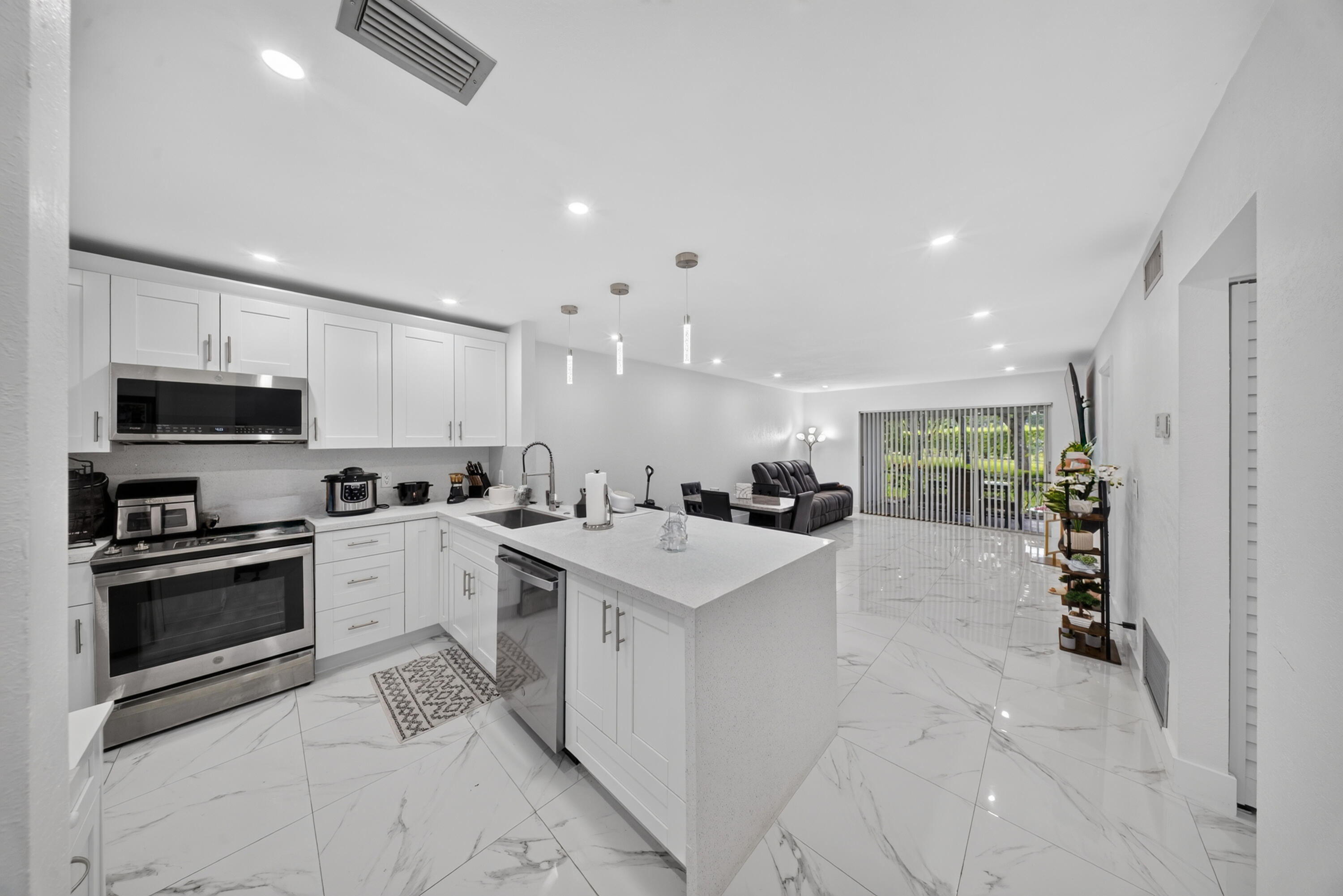 265 CAPE COD Circle Property Photo 1