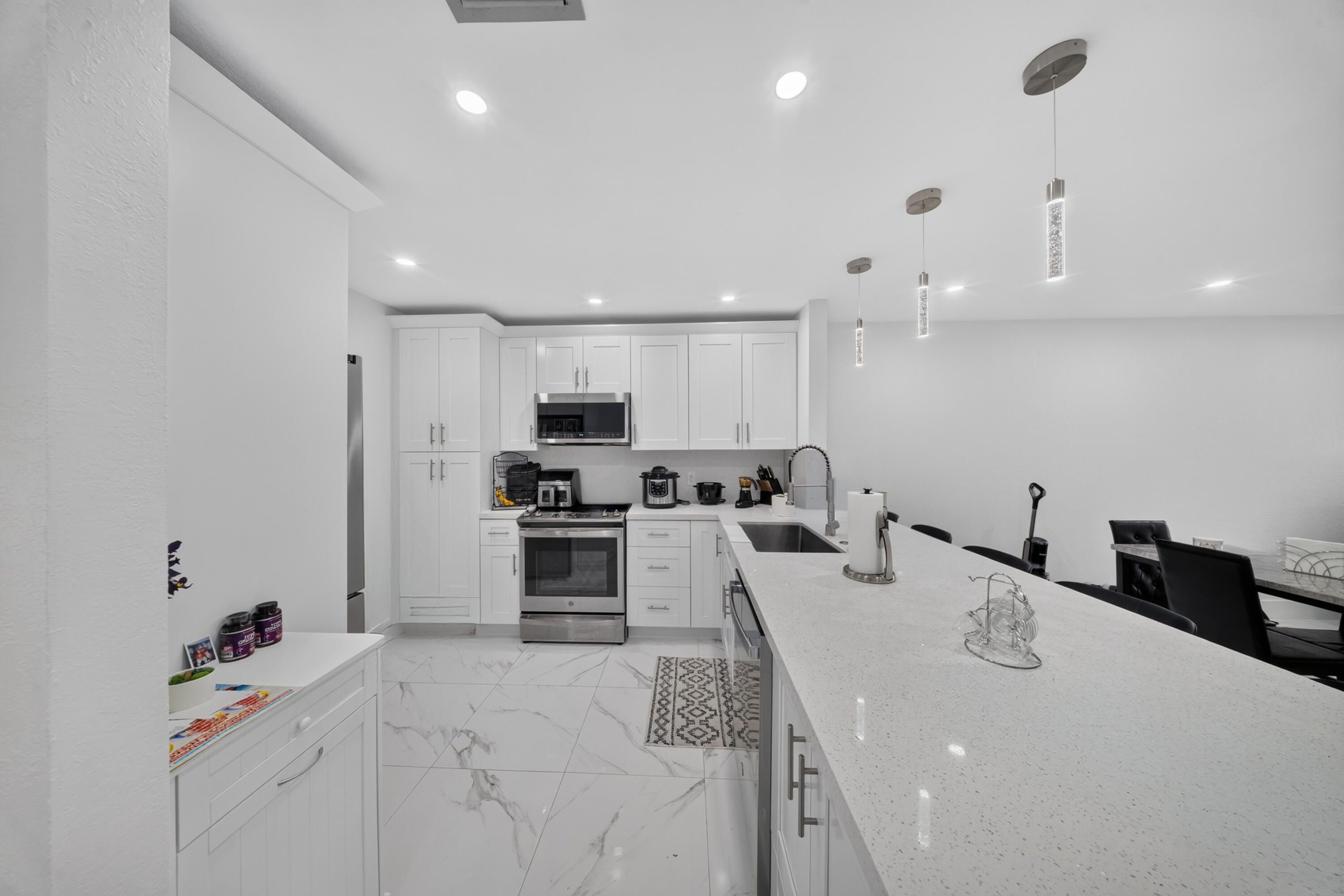 265 Cape Cod Circle Property Photo 3