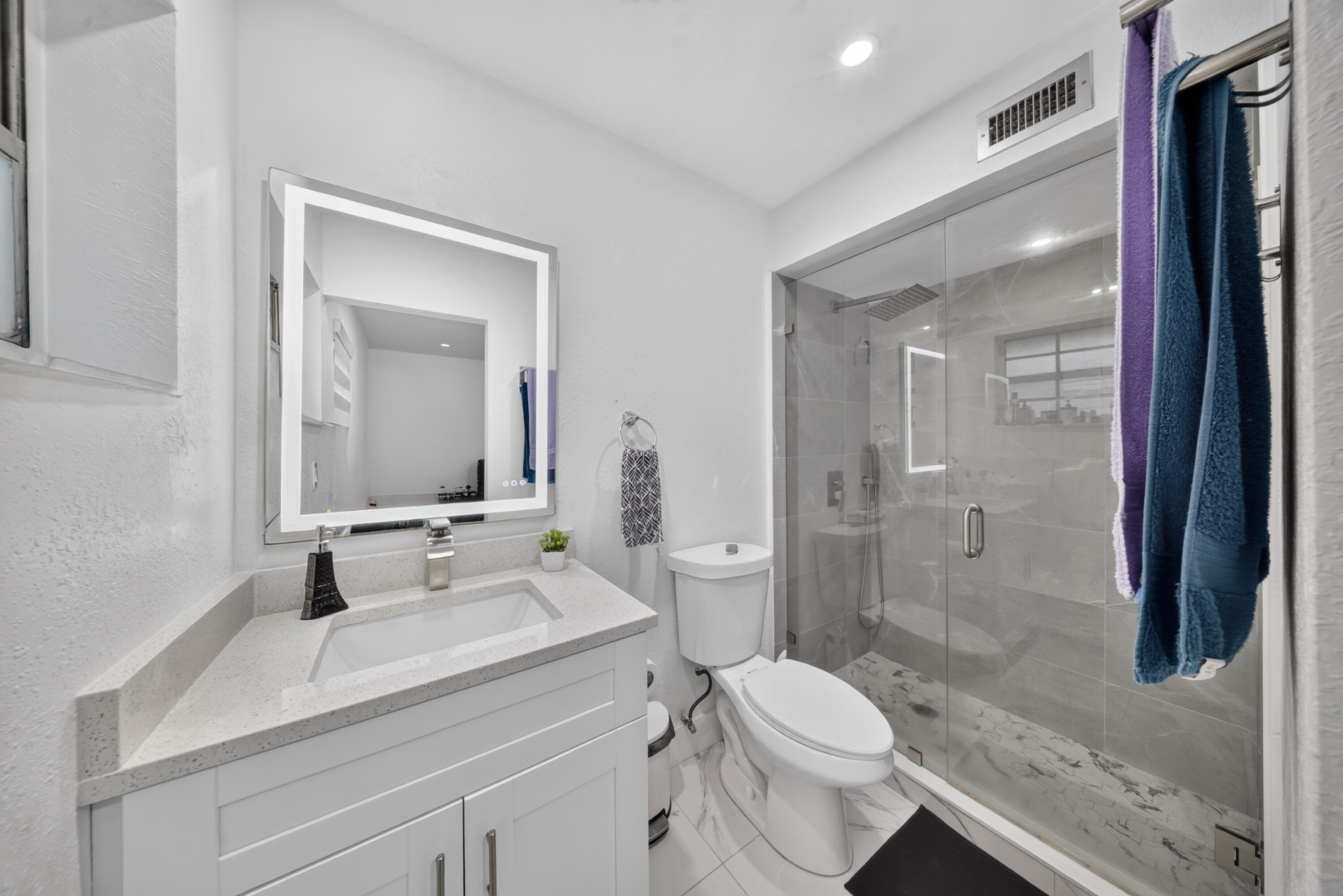 265 Cape Cod Circle Property Photo 10