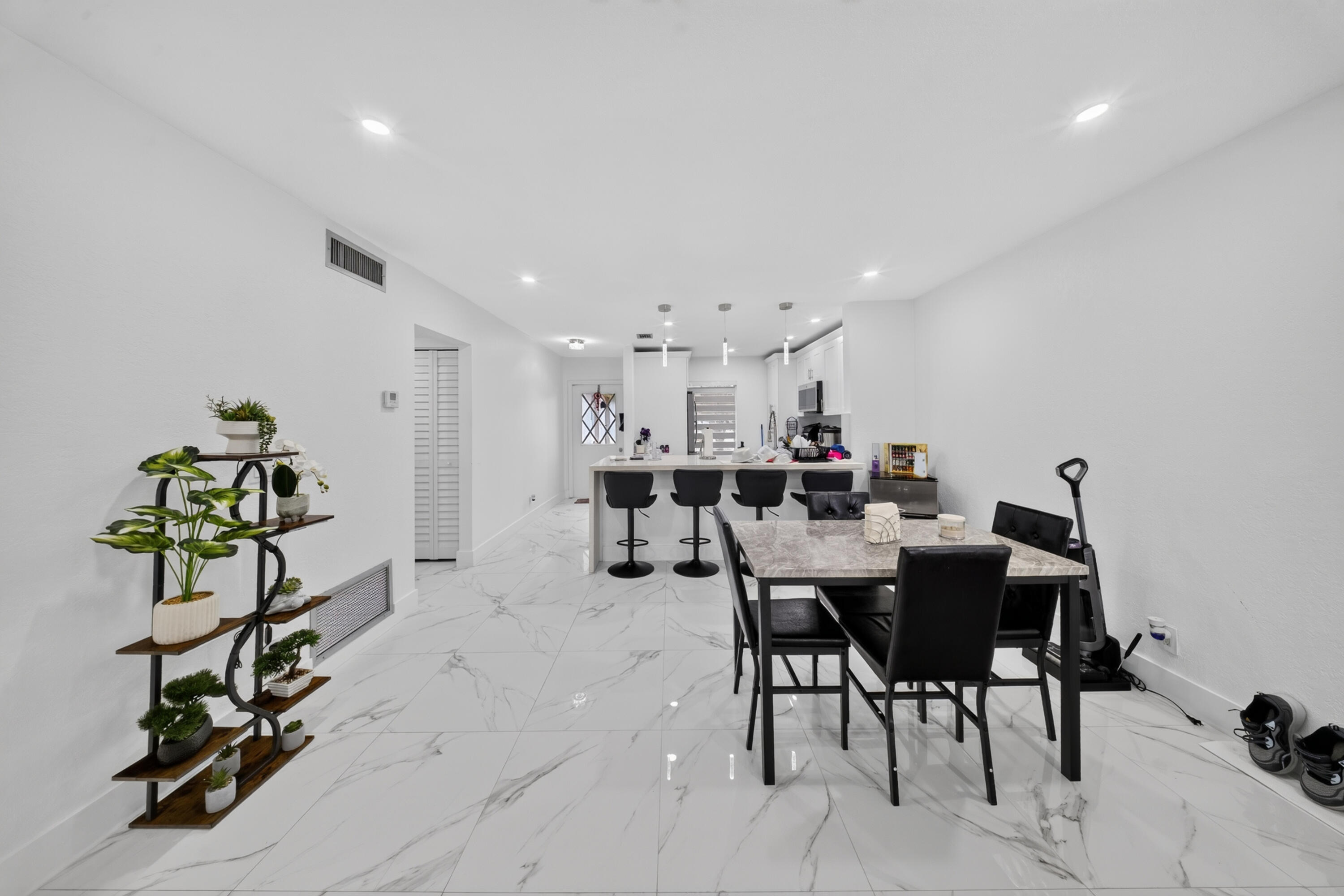 265 Cape Cod Circle Property Photo 14