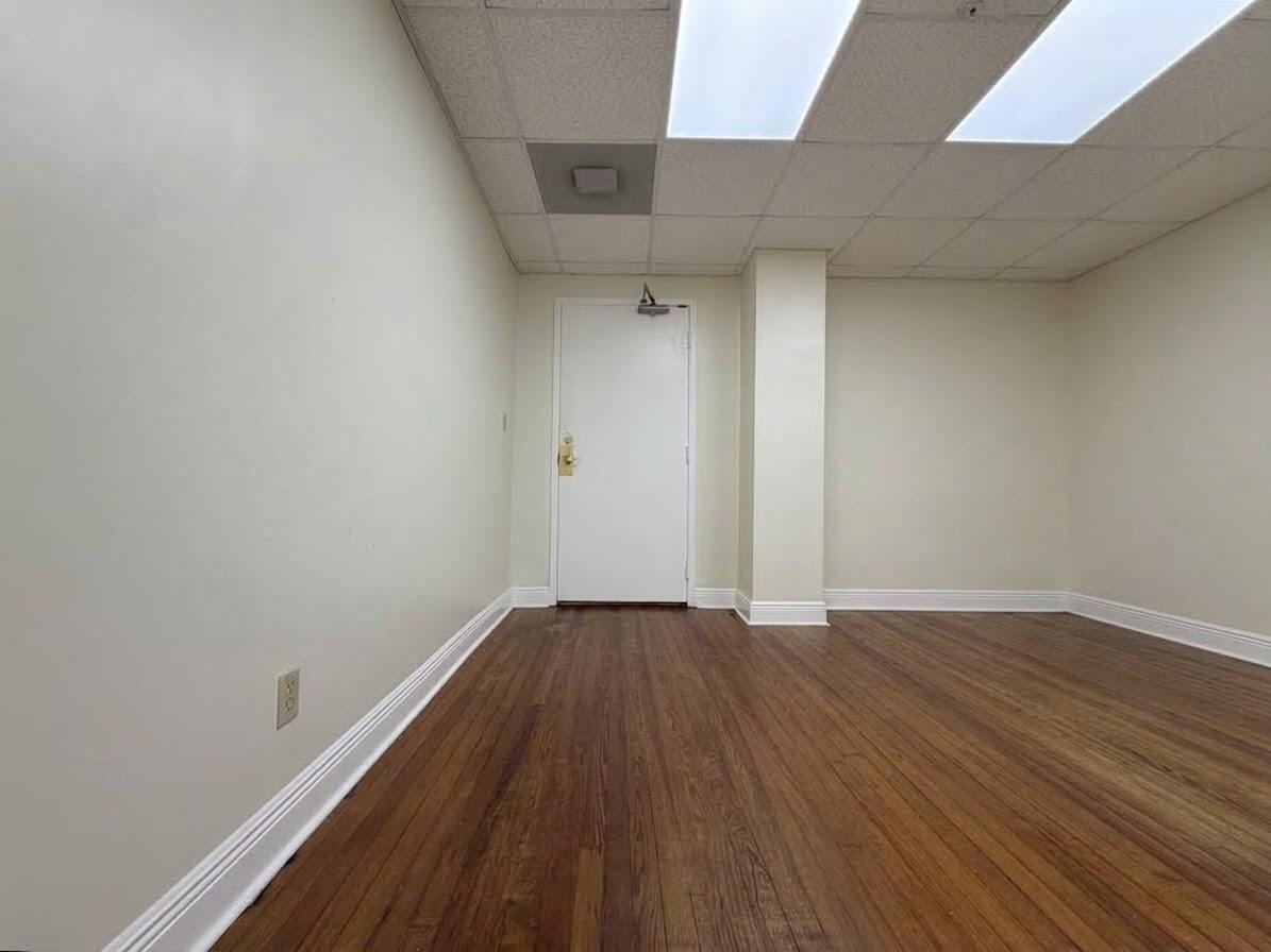 120 S Olive Avenue 301 Property Photo 5