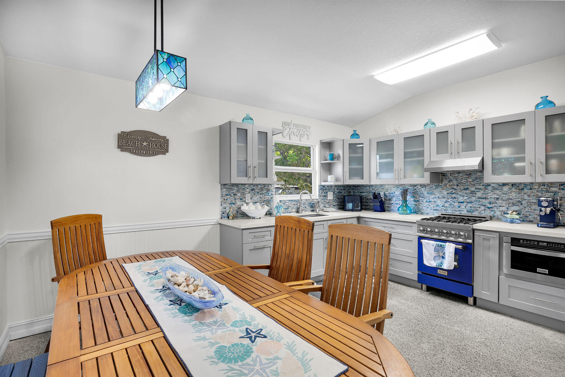 150 Sunshine Boulevard Property Photo 10