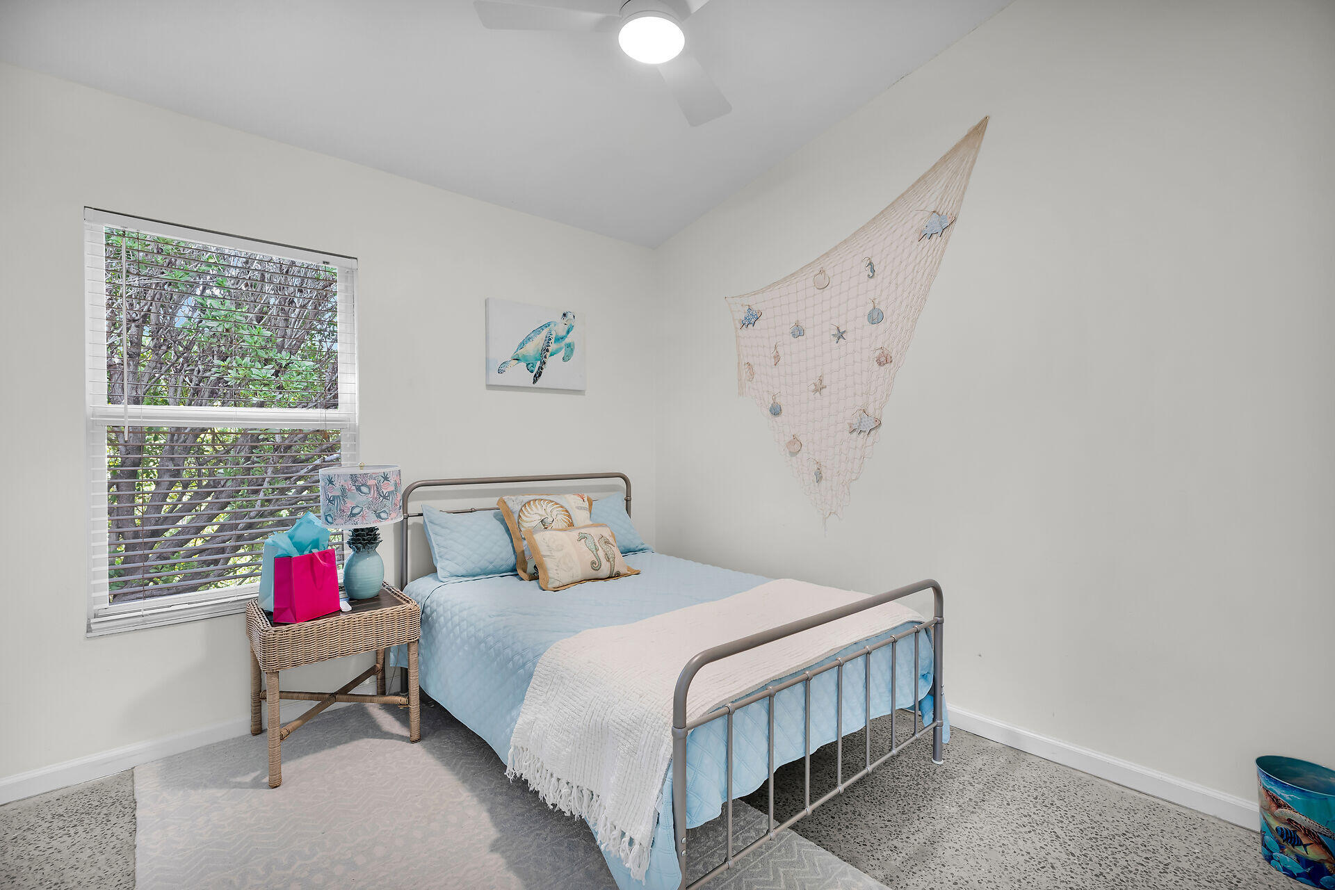 150 Sunshine Boulevard Property Photo 13