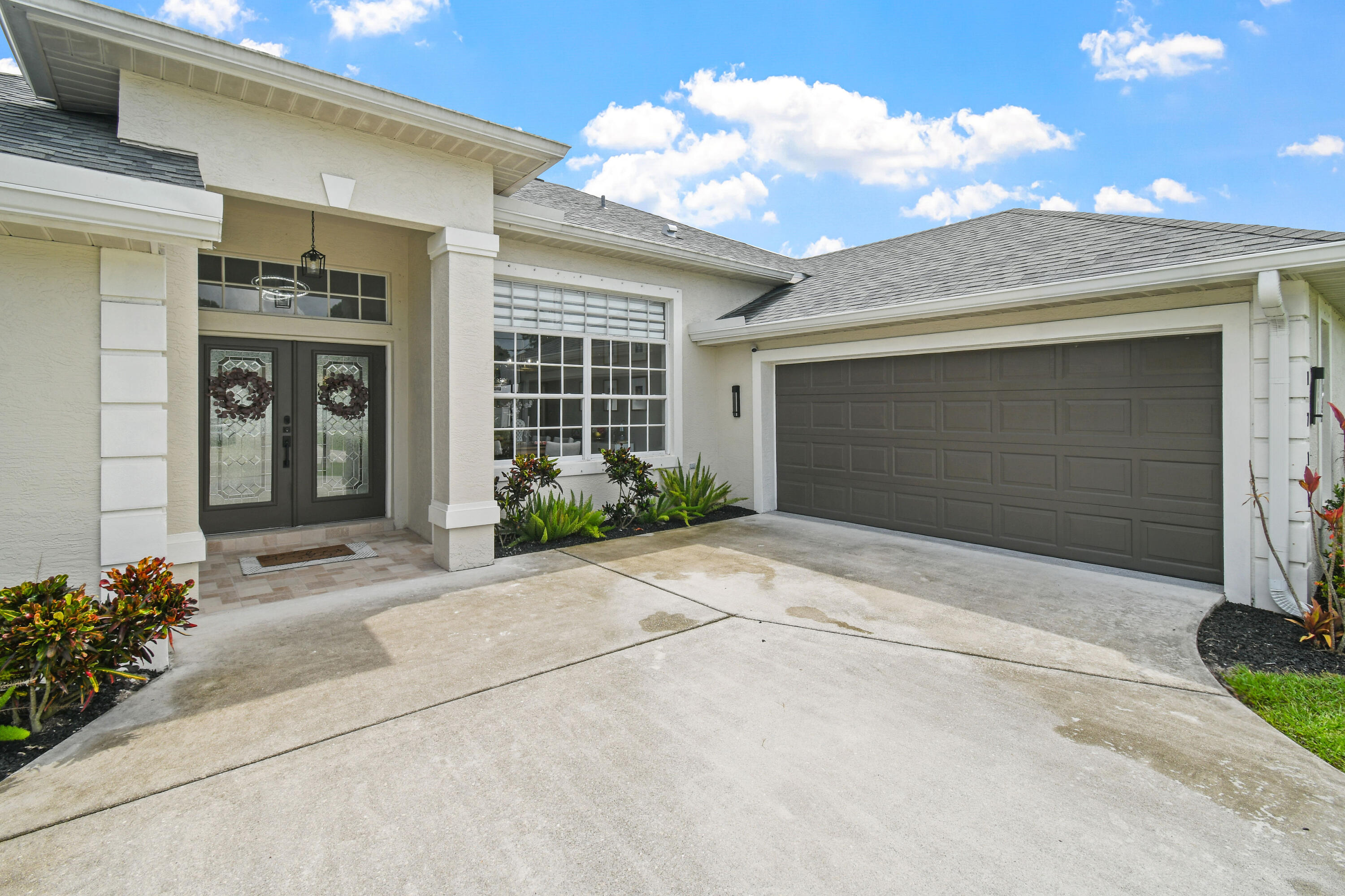 1718 Sw Penrose Avenue Property Photo 3