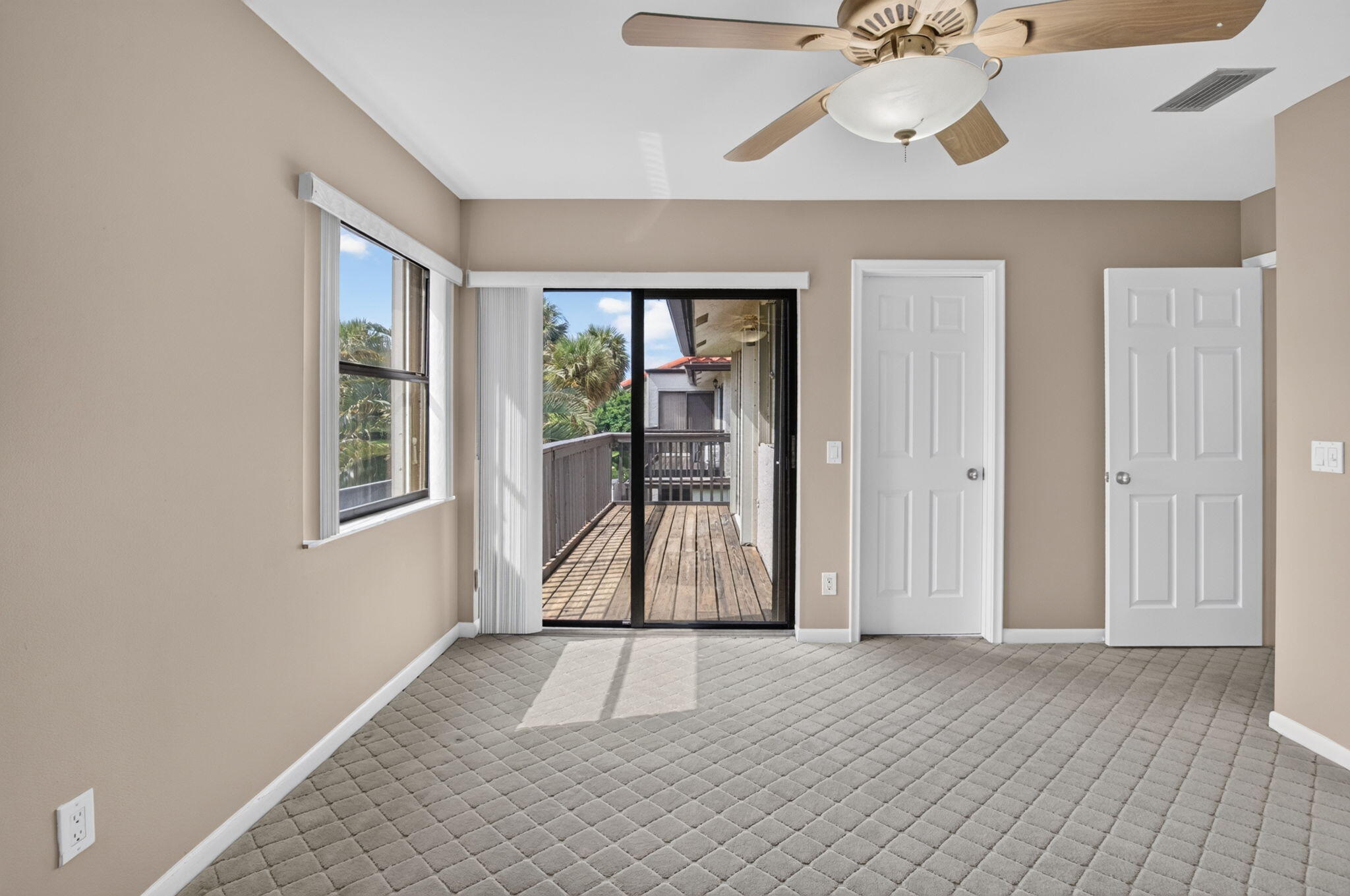 5726 Fox Hollow Drive G Property Photo 7
