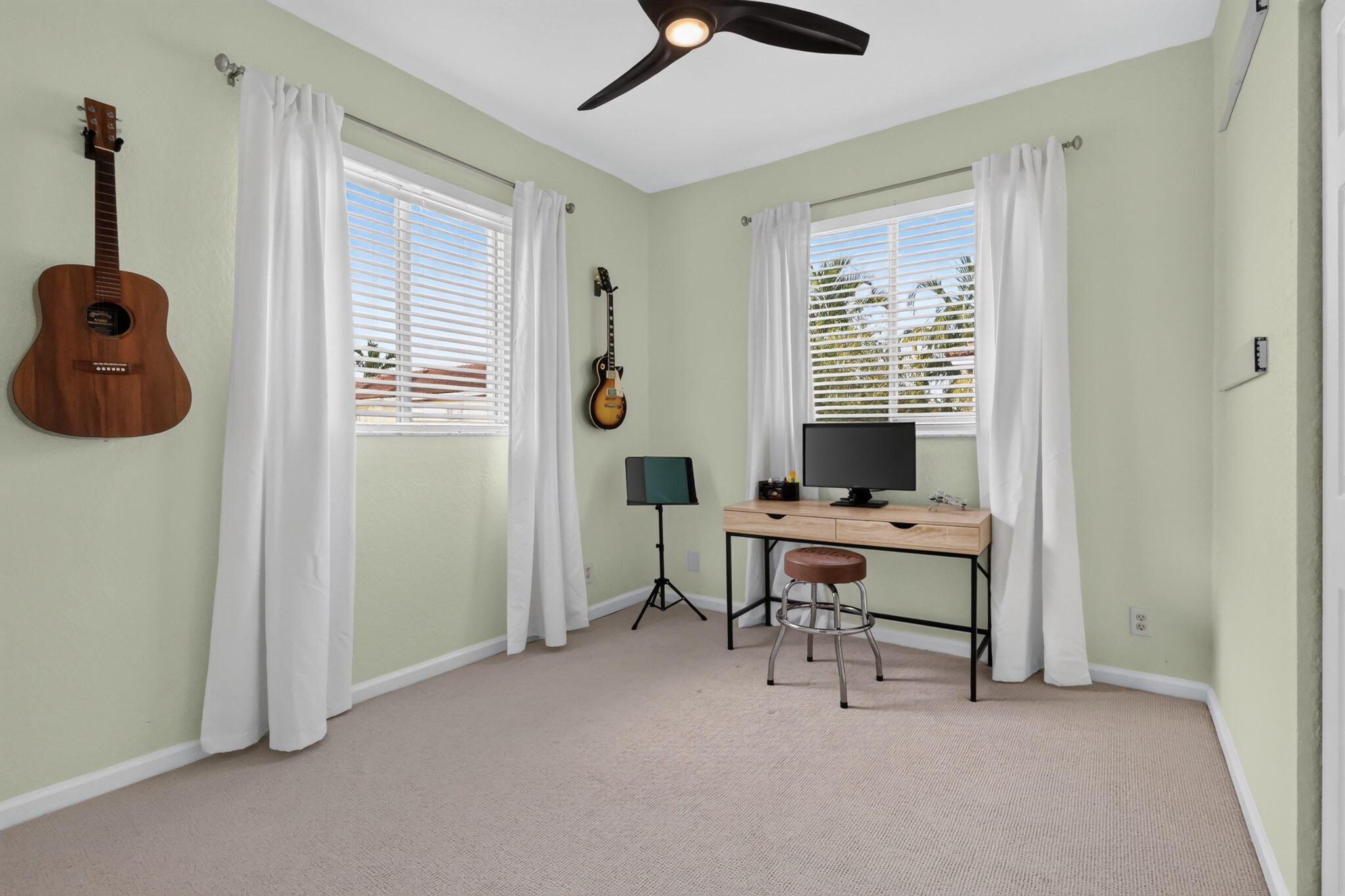 2899 S Greenleaf Circle Property Photo 27