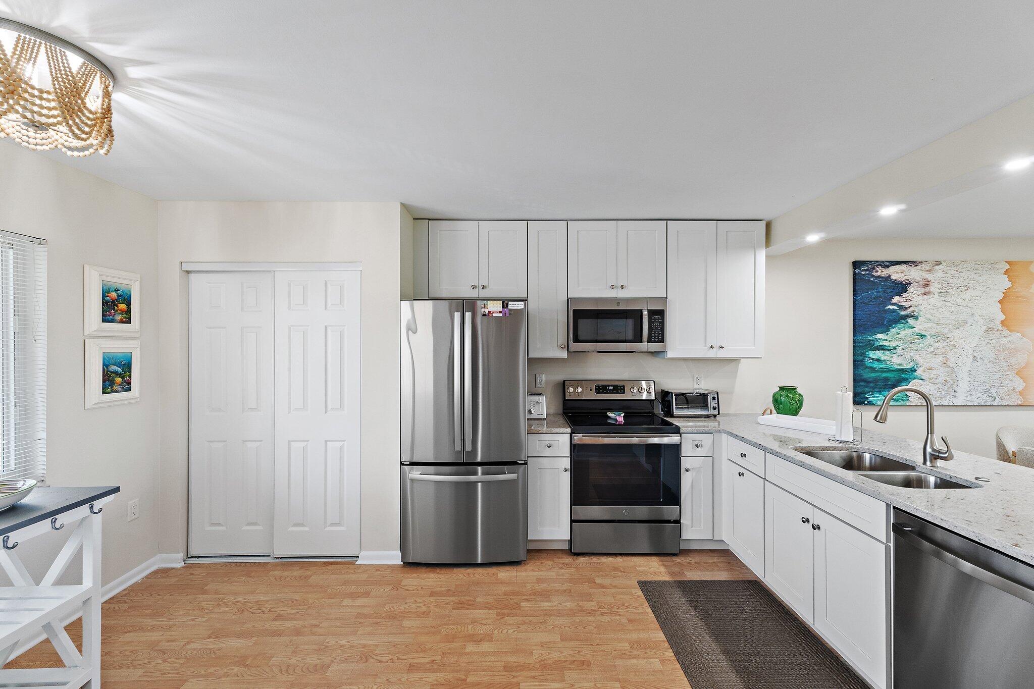 275 Palm Avenue C302 Property Photo 3