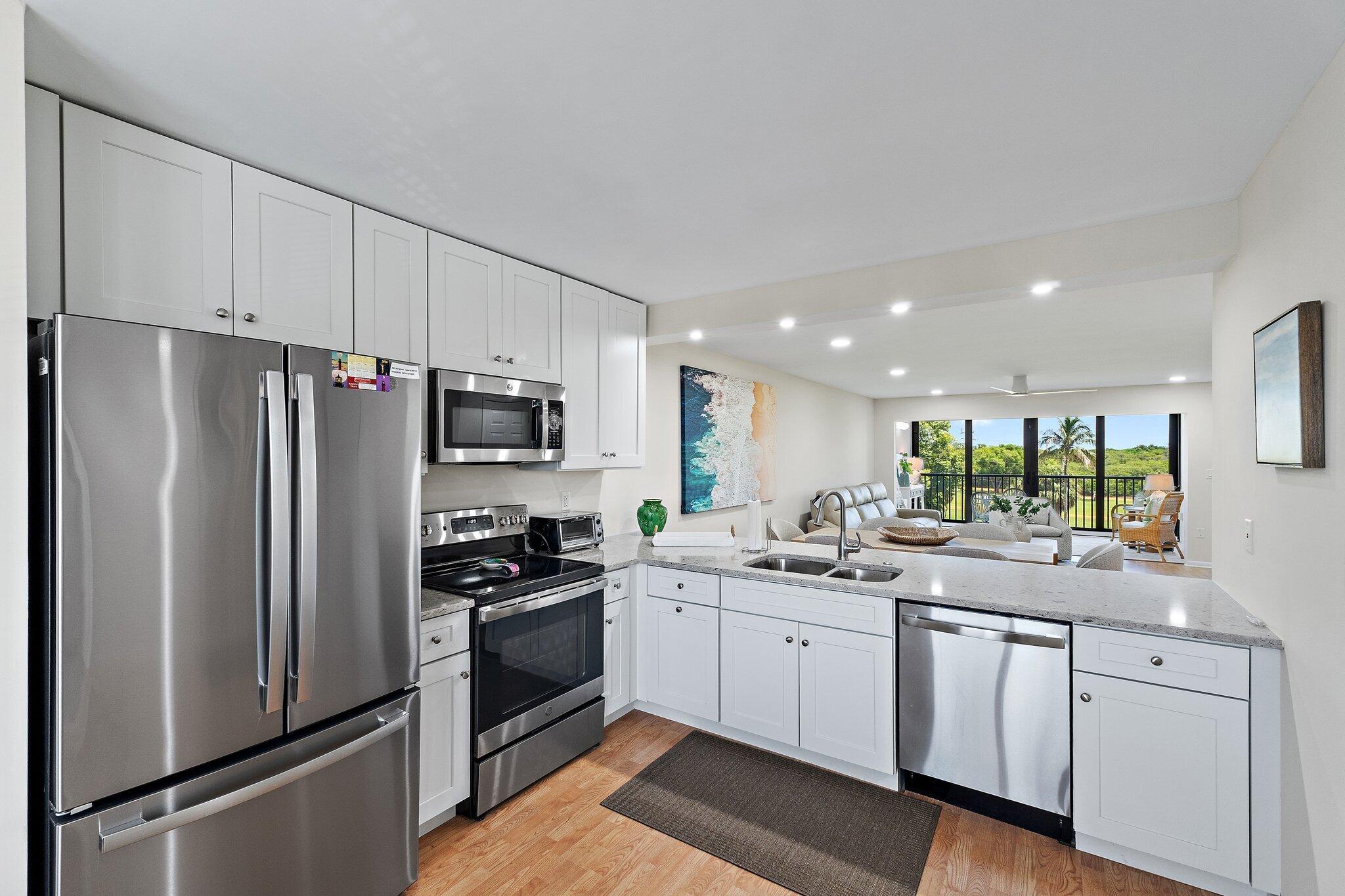 275 Palm Avenue C302 Property Photo 4