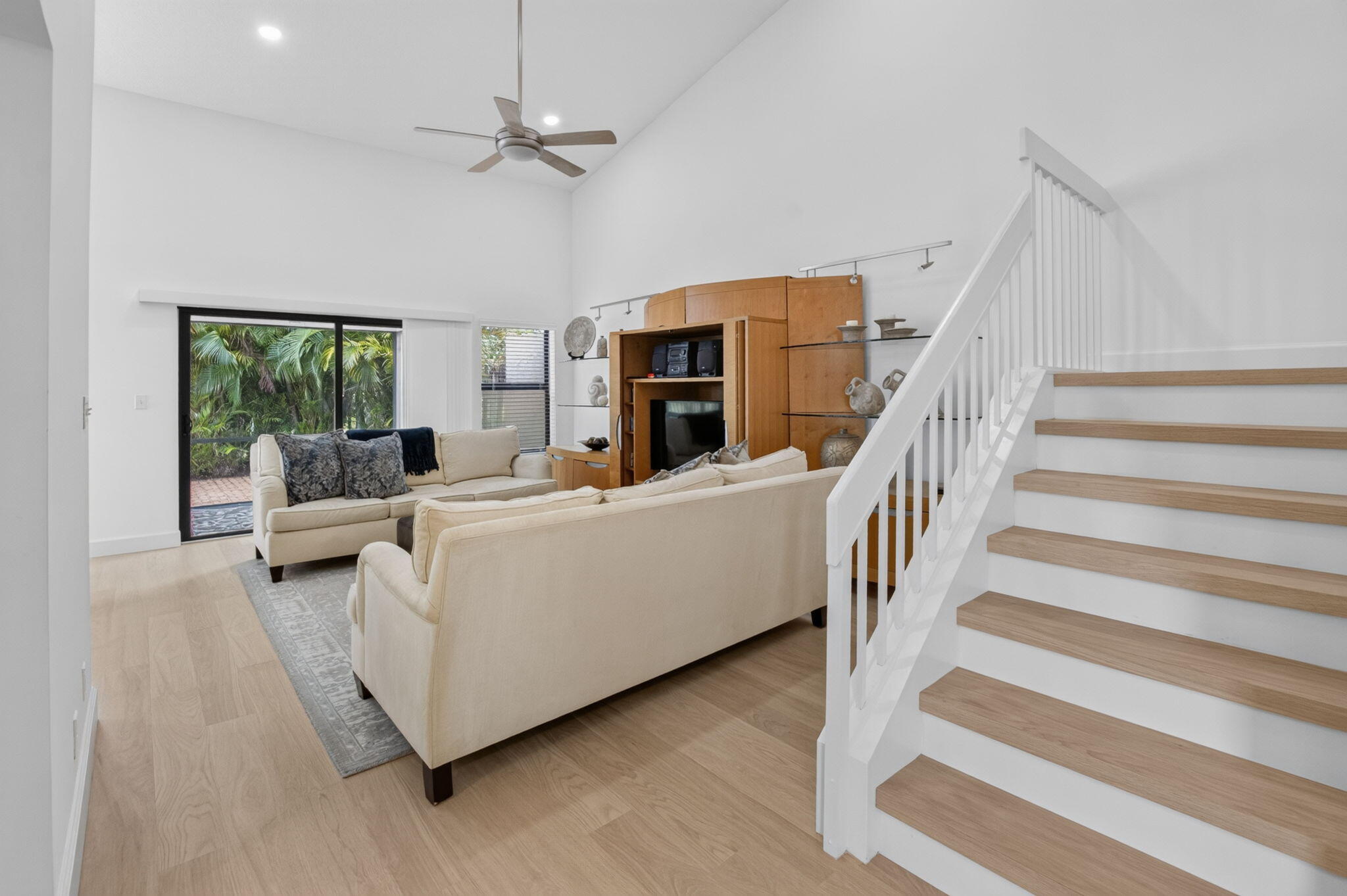 5576 Fox Hollow Drive Property Photo 11