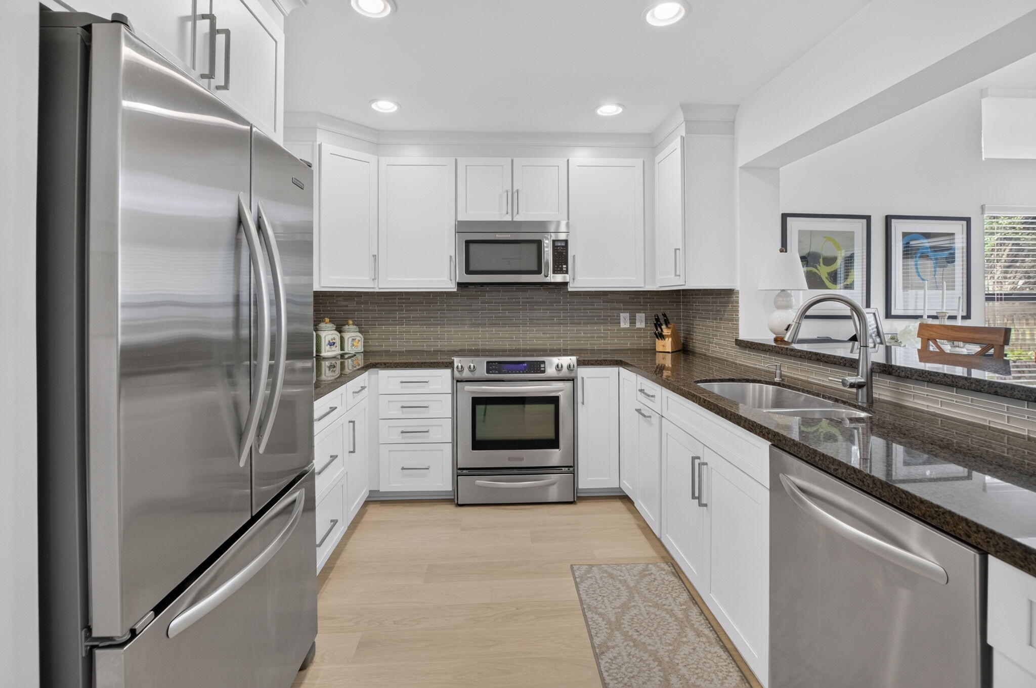 5576 Fox Hollow Drive Property Photo 16