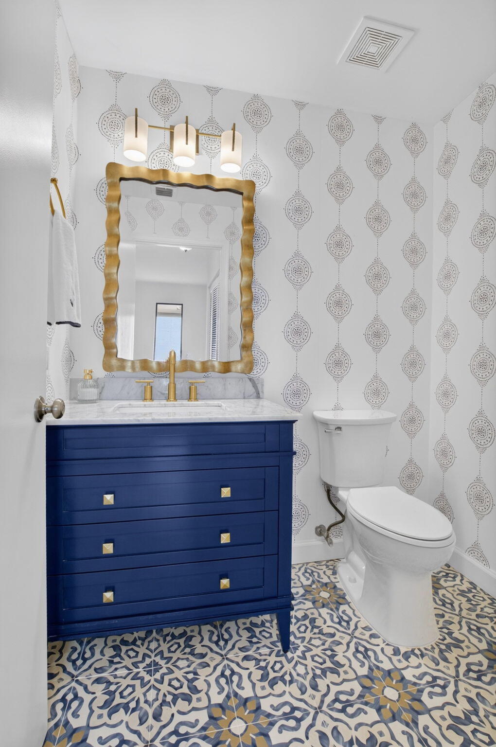 5576 Fox Hollow Drive Property Photo 28