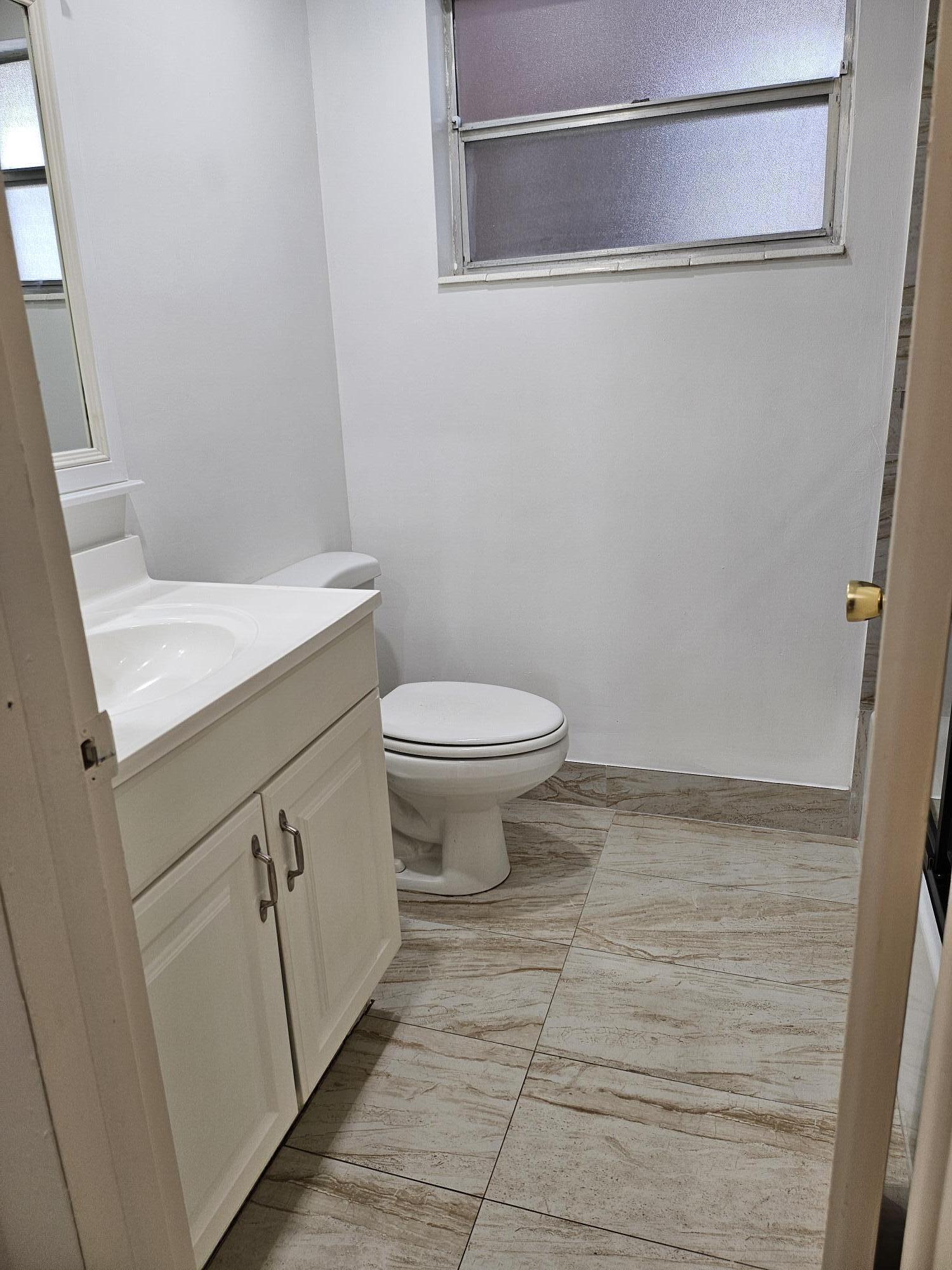 2900 Nw 46th Avenue 105 Property Photo 6