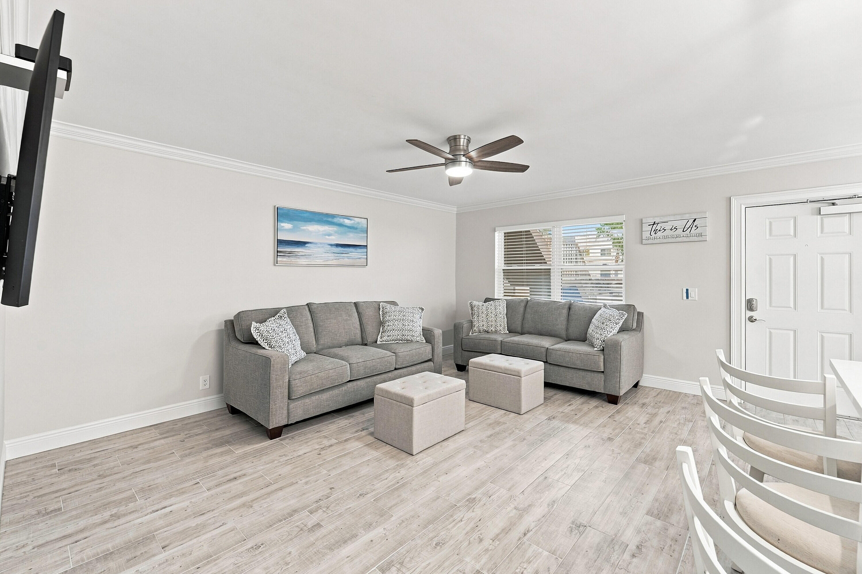 633 Normandy Lane Unit N Property Photo 4
