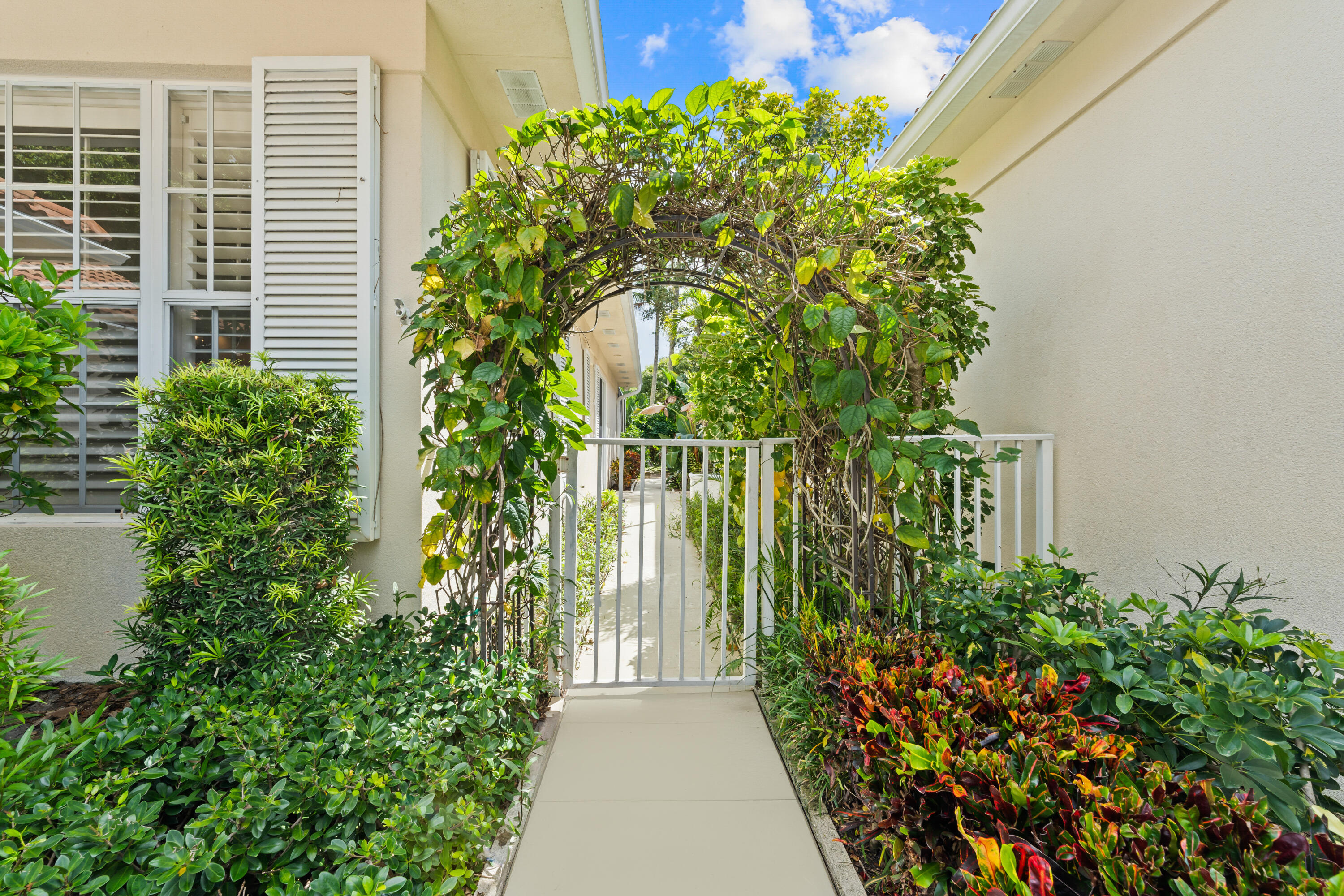 309 Kelsey Park Circle Property Photo 4