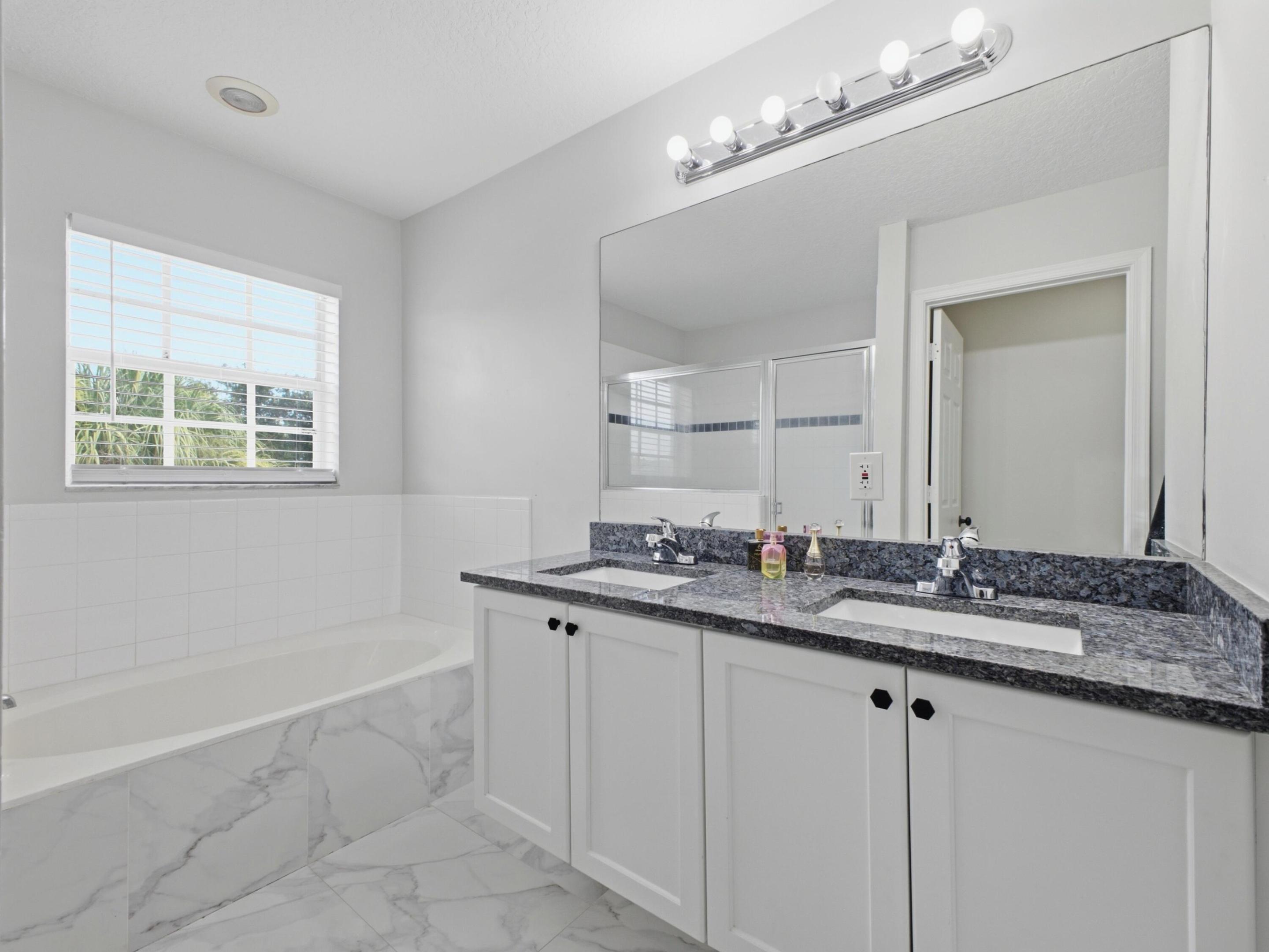 5676 Azalea Circle Property Photo 23