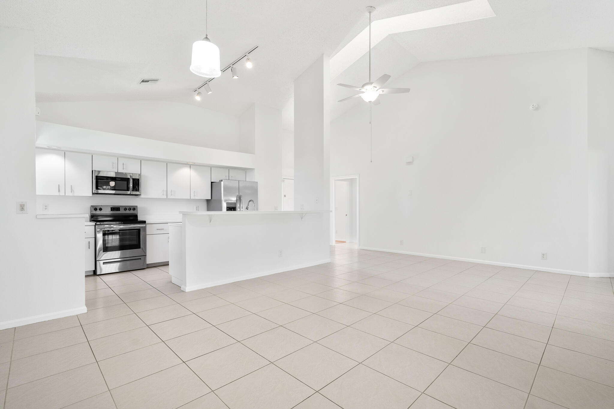 8049 ABERDEEN Drive 202 Property Photo 1