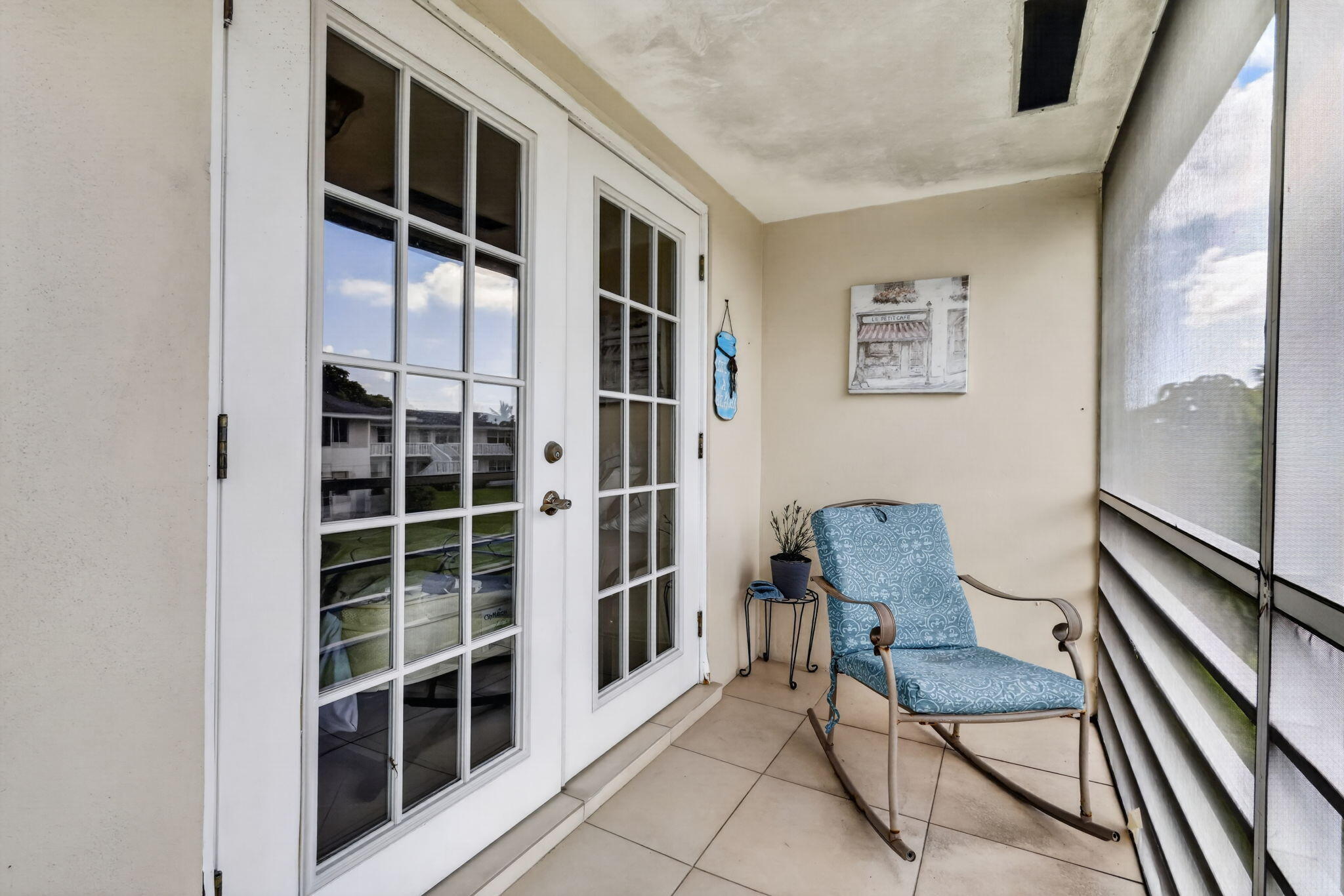 181 Coventry H Property Photo 14