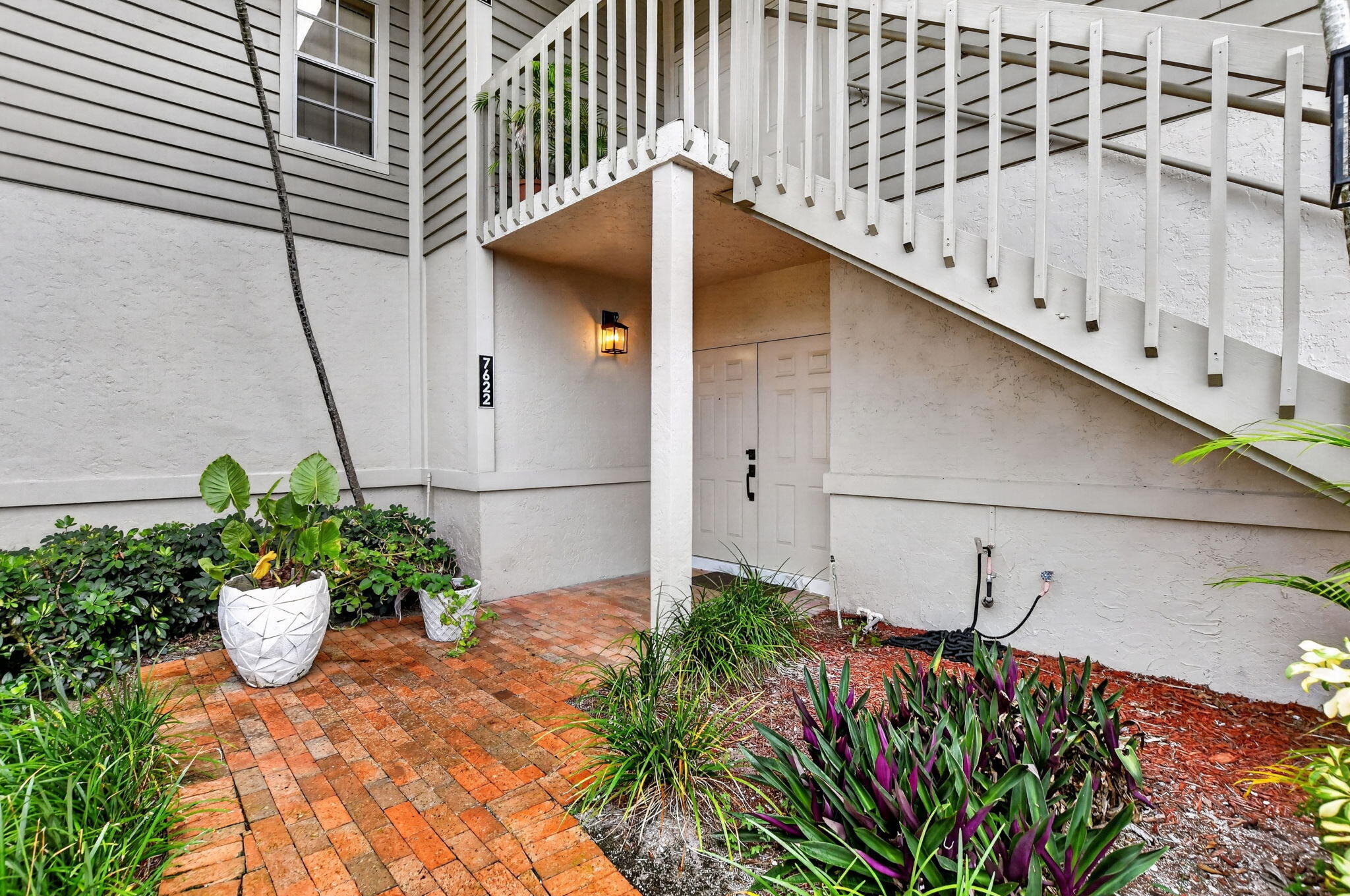 7622 Elm Ridge Drive Property Photo 3
