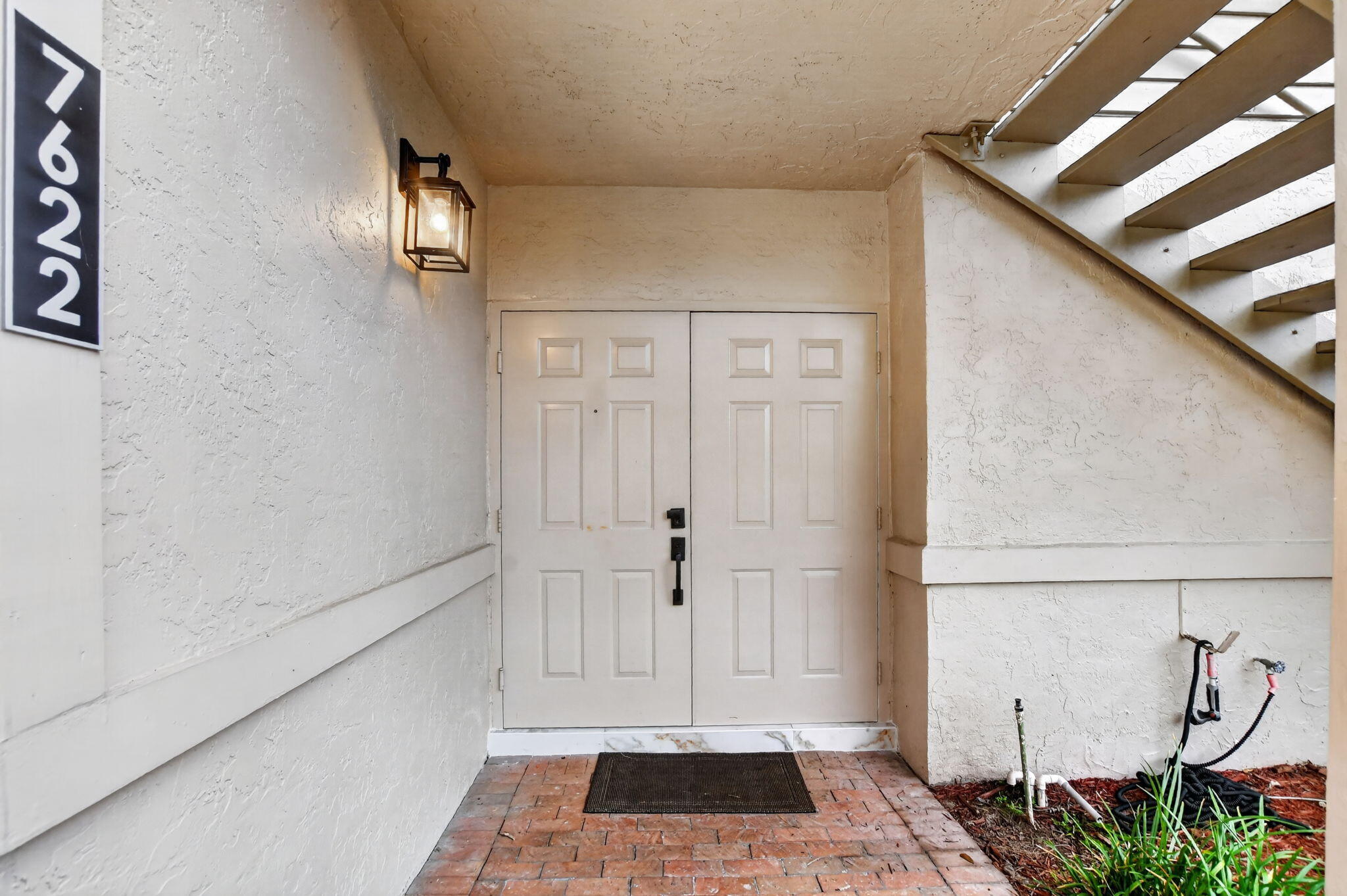 7622 Elm Ridge Drive Property Photo 4