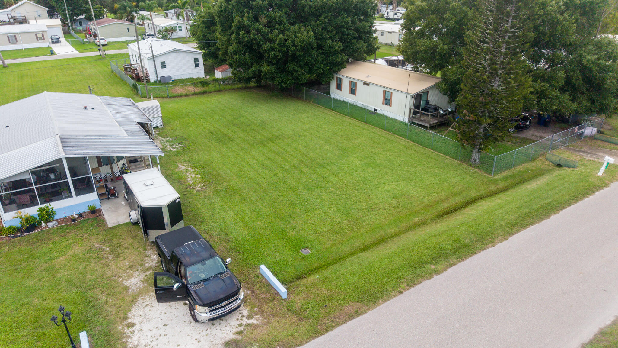 1222 E Chobee Street Property Photo 5