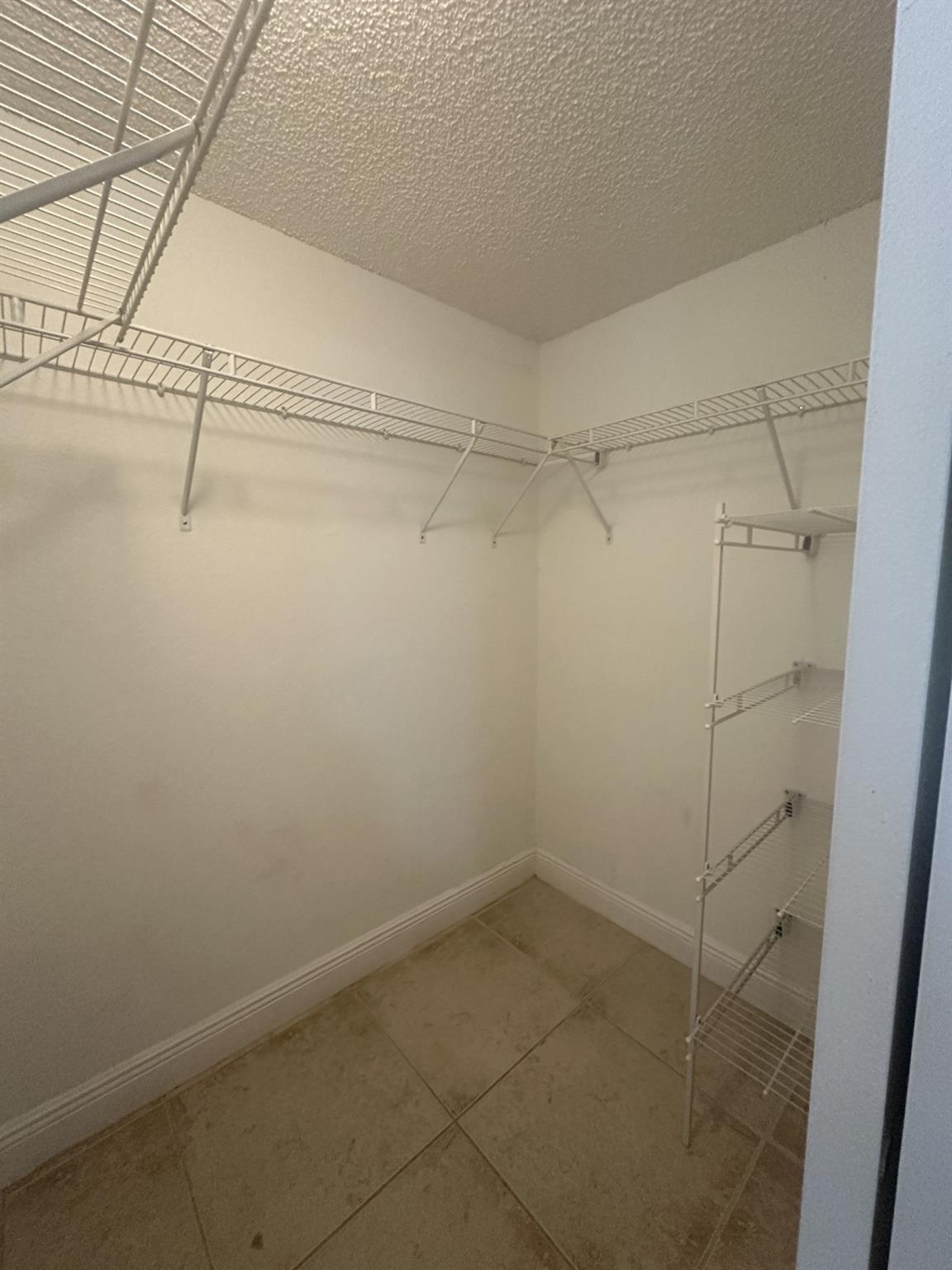 1680 Windorah Way E Property Photo 10
