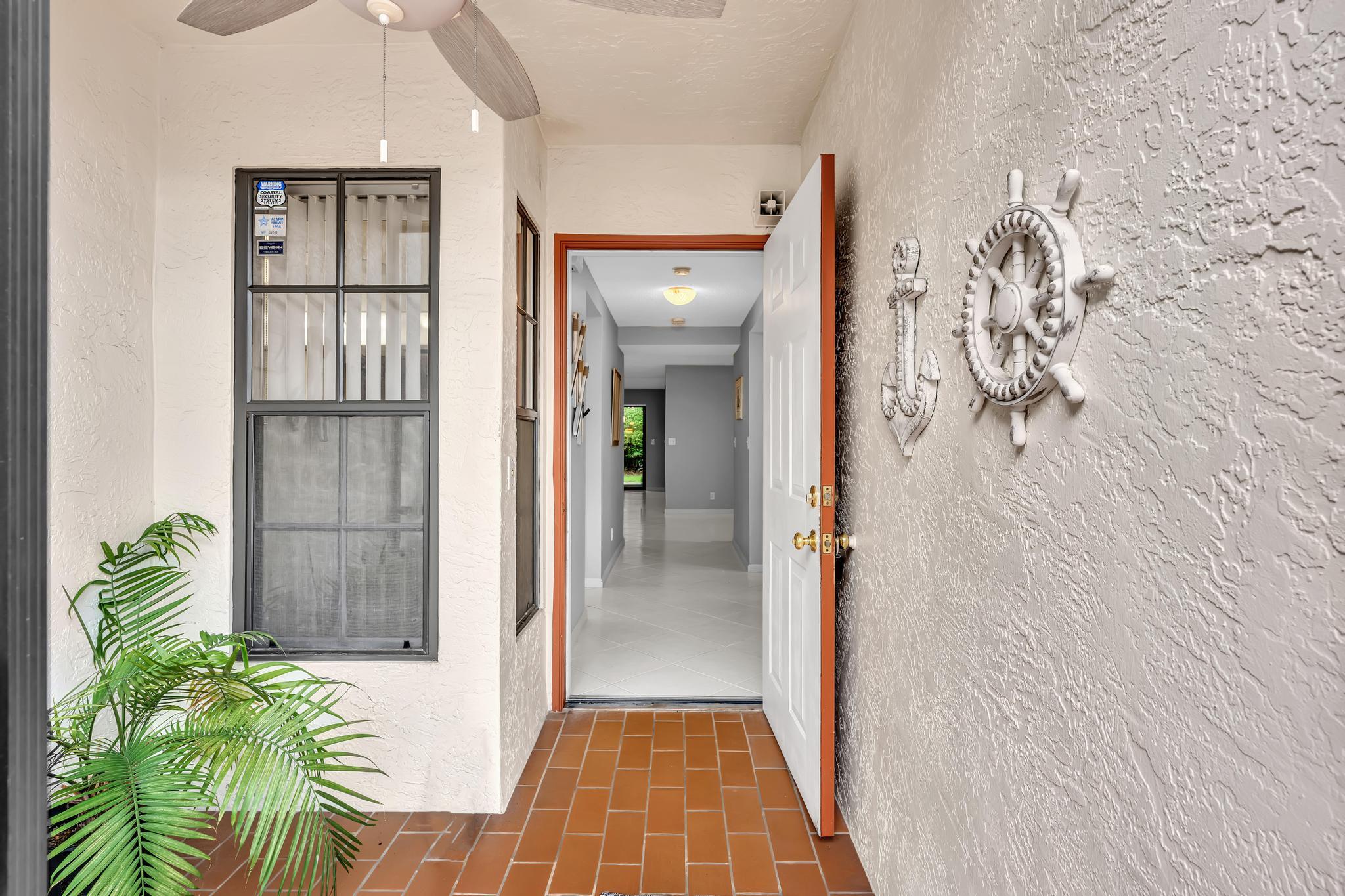 9632 Sills Drive E 102 Property Photo 5