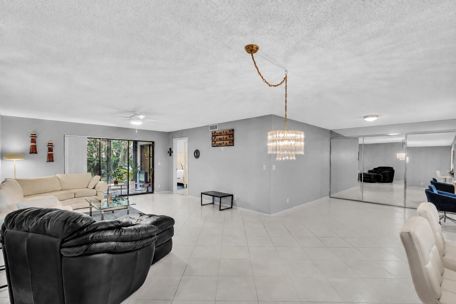 9632 Sills Drive E 102 Property Photo 21