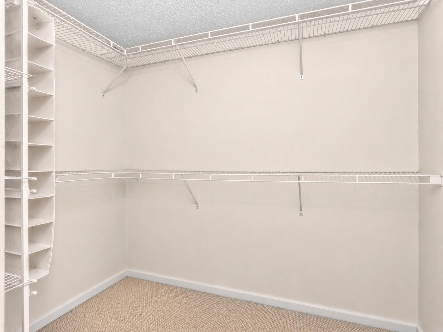 9632 Sills Drive E 102 Property Photo 46
