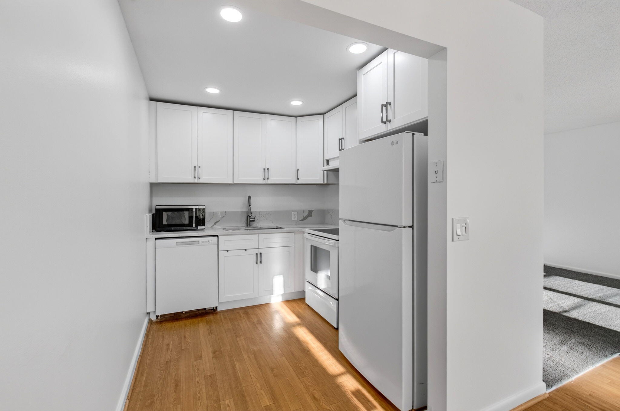 45 Dorset B Property Photo 18