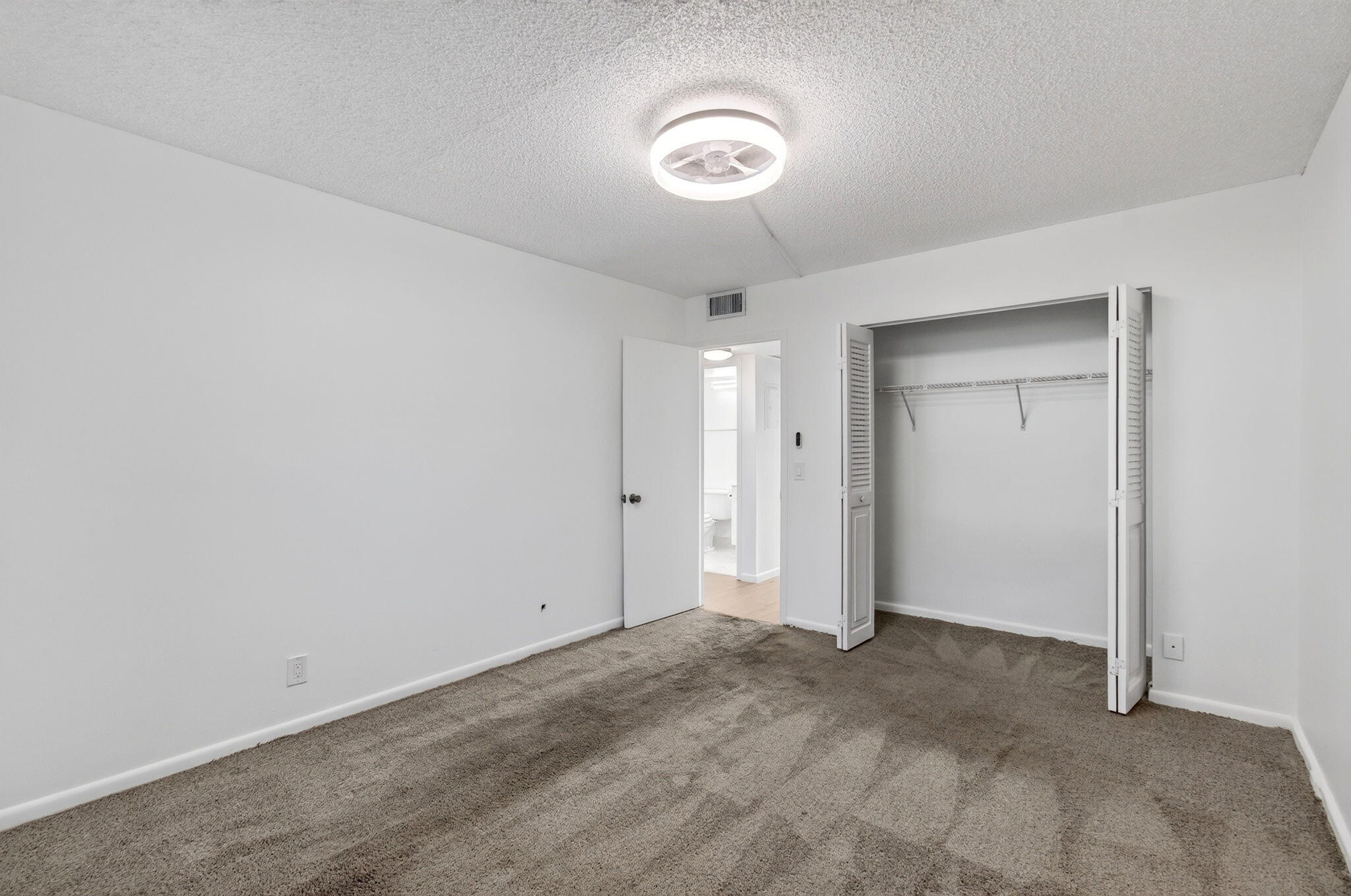 45 Dorset B Property Photo 26
