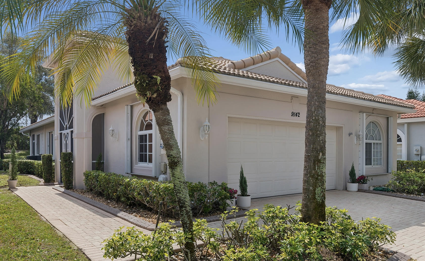 9142 BAY POINT Circle Property Photo 1