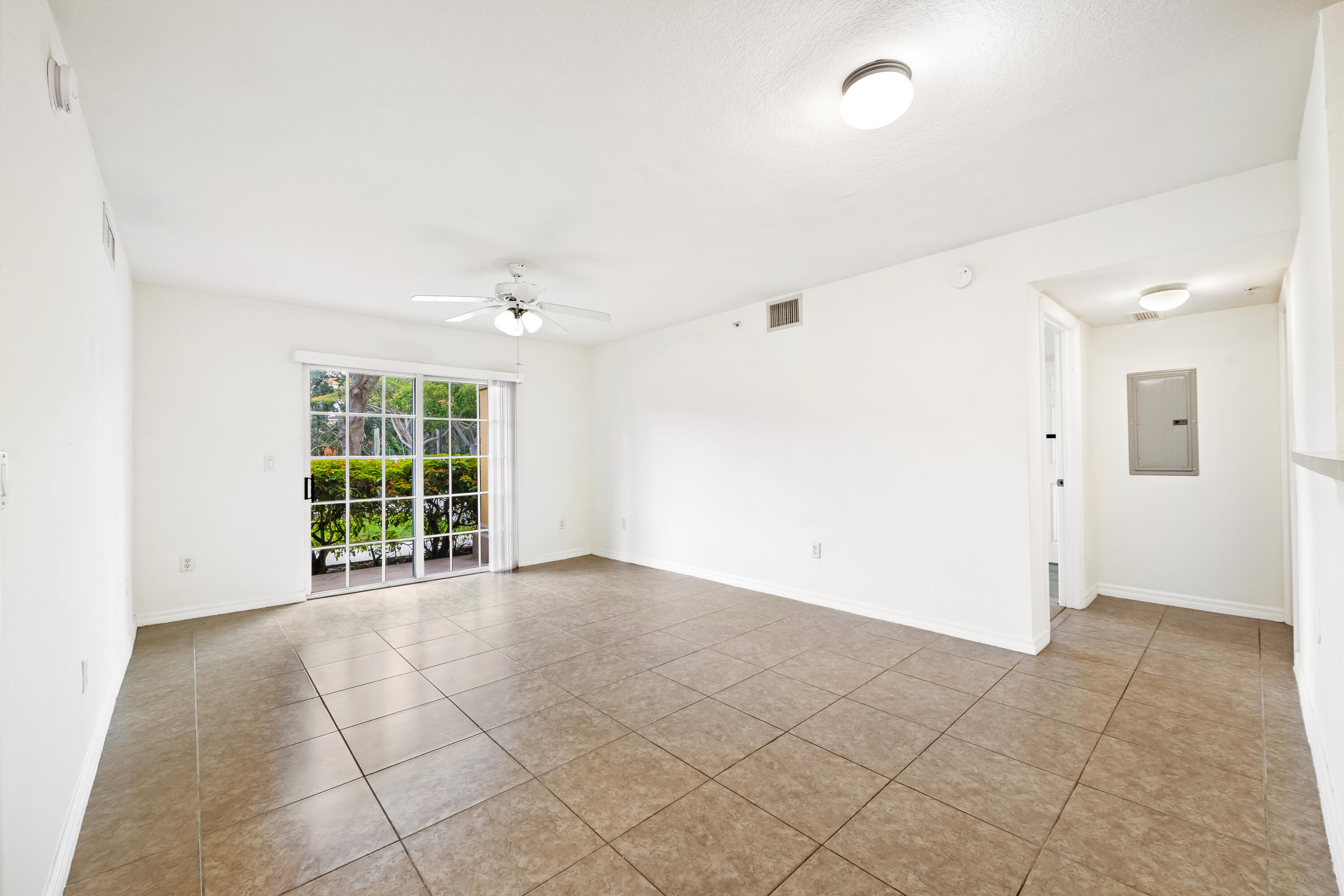 6777 Heritage Grande 1105 Property Photo 6