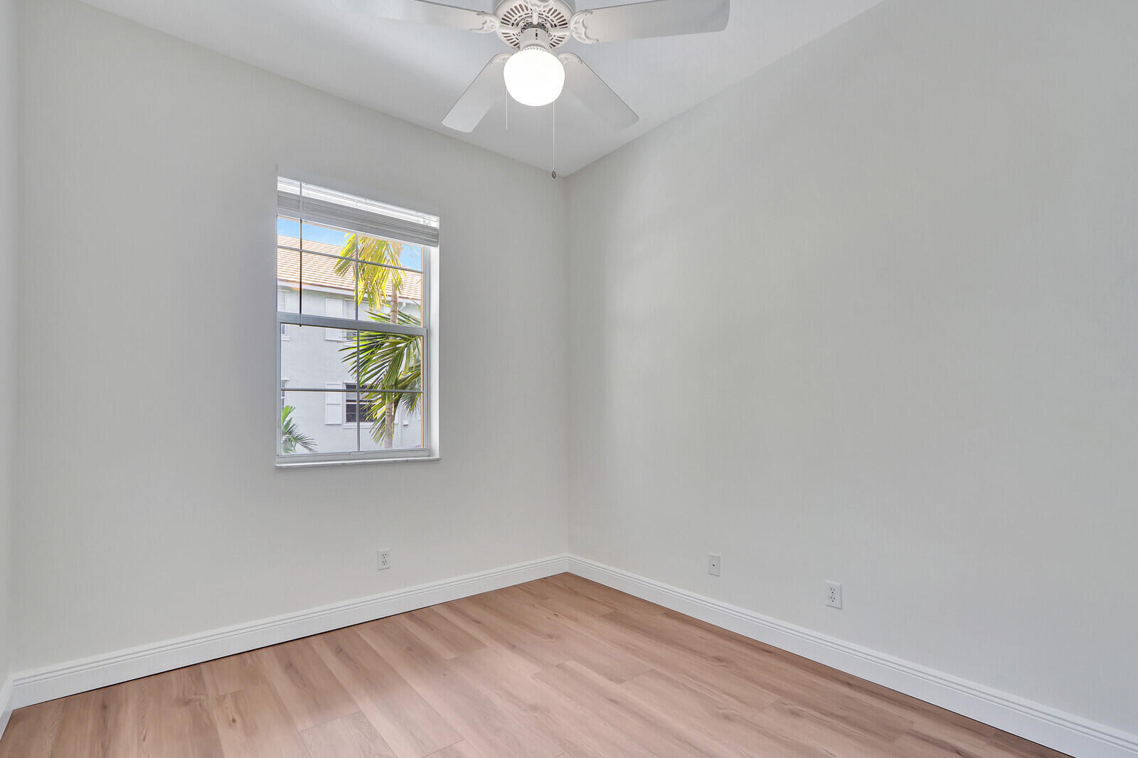 4313 Parkside Drive Property Photo 14