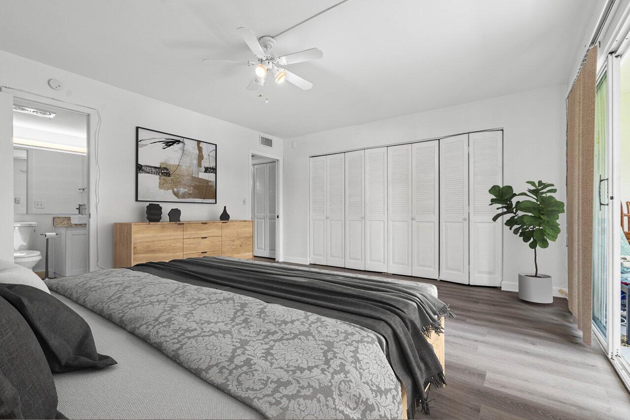 1038 Cambridge B Property Photo 6