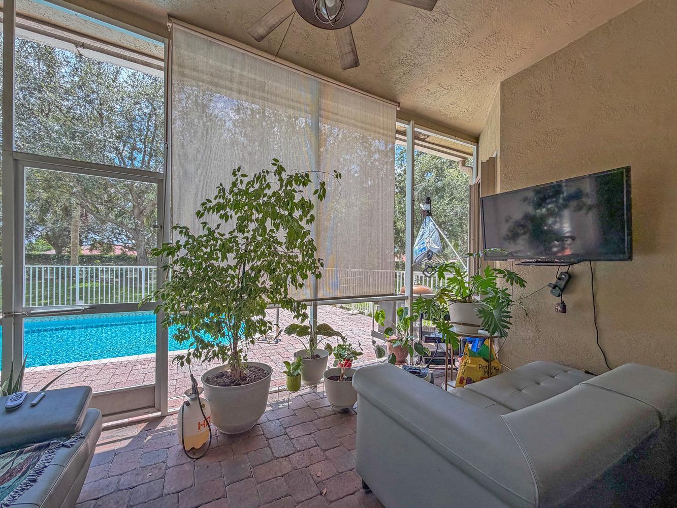 9570 Lantern Bay Circle Property Photo 20