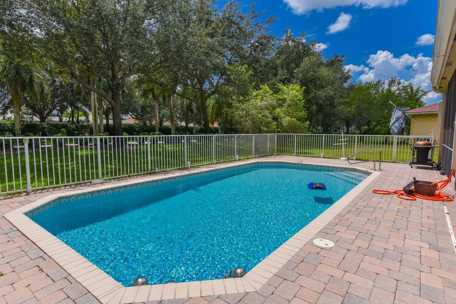 9570 Lantern Bay Circle Property Photo 22