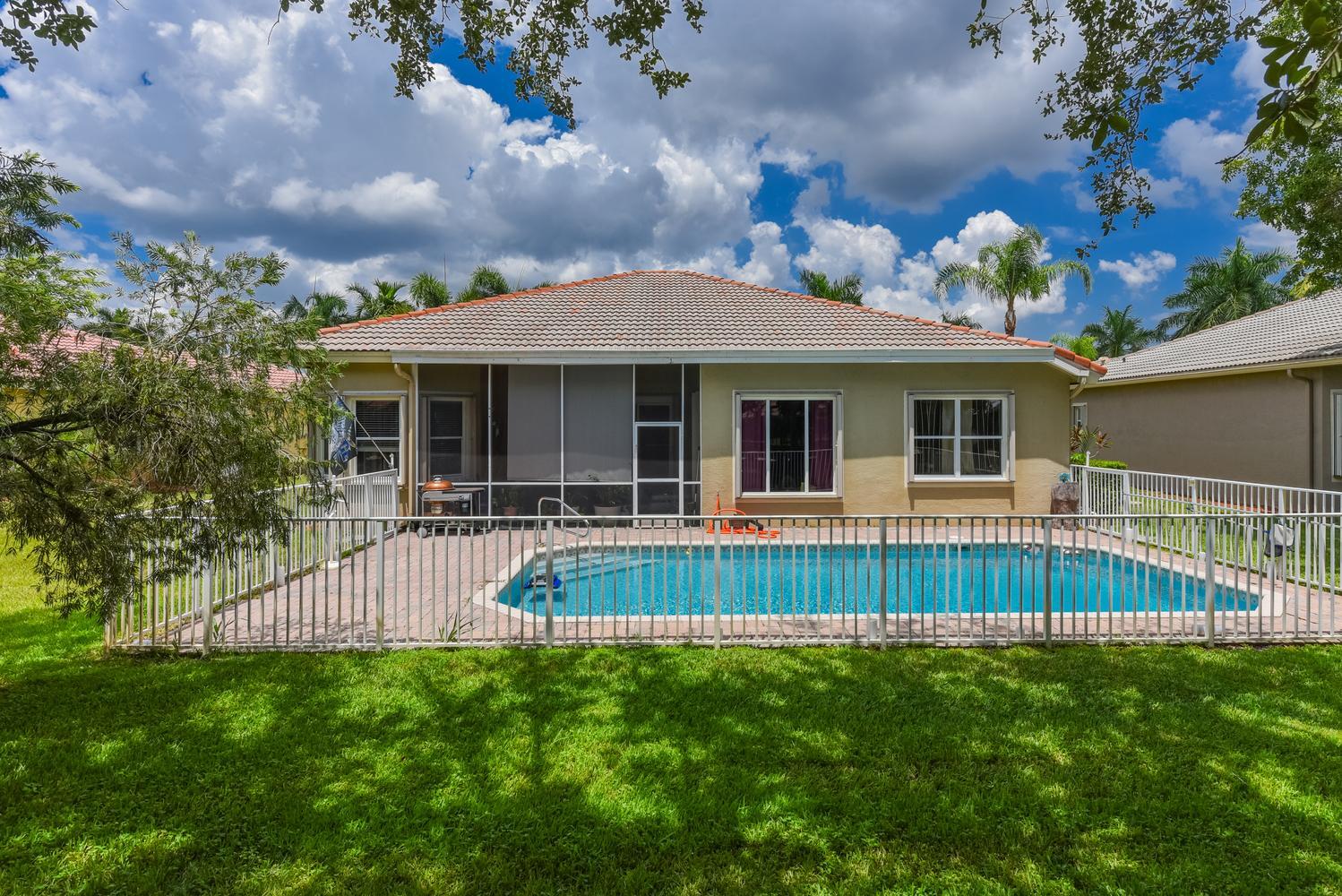 9570 Lantern Bay Circle Property Photo 25