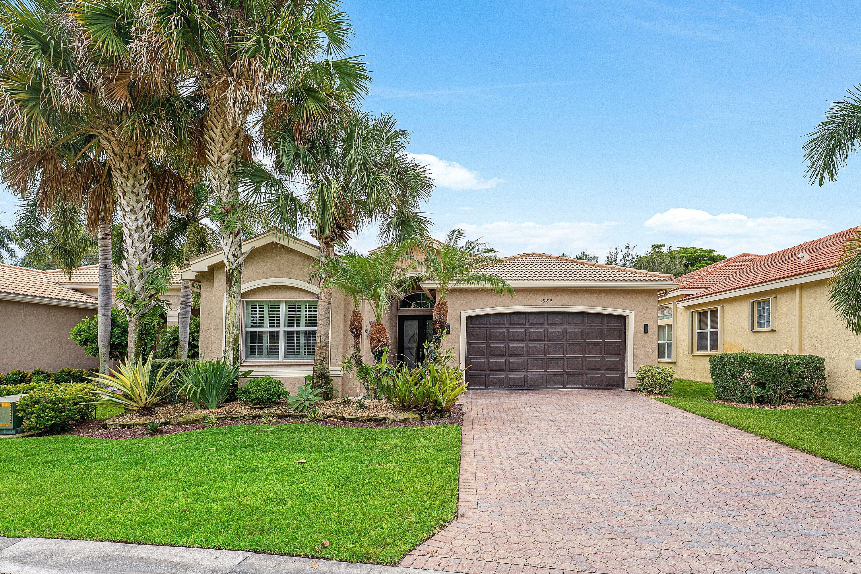 9989 Yellowfield Drive Property Photo 1