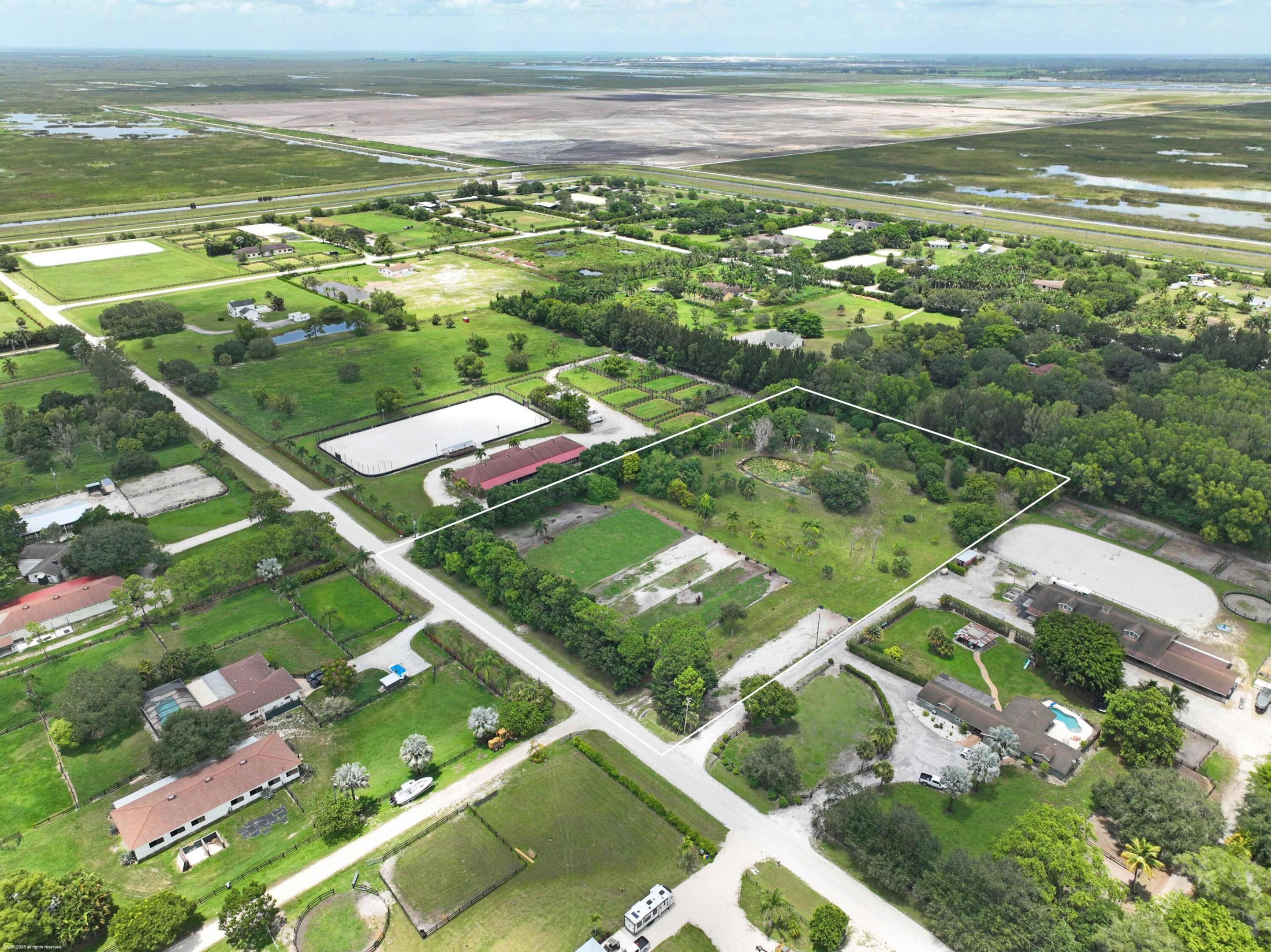 16639 Hollow Tree Lane Property Photo 8