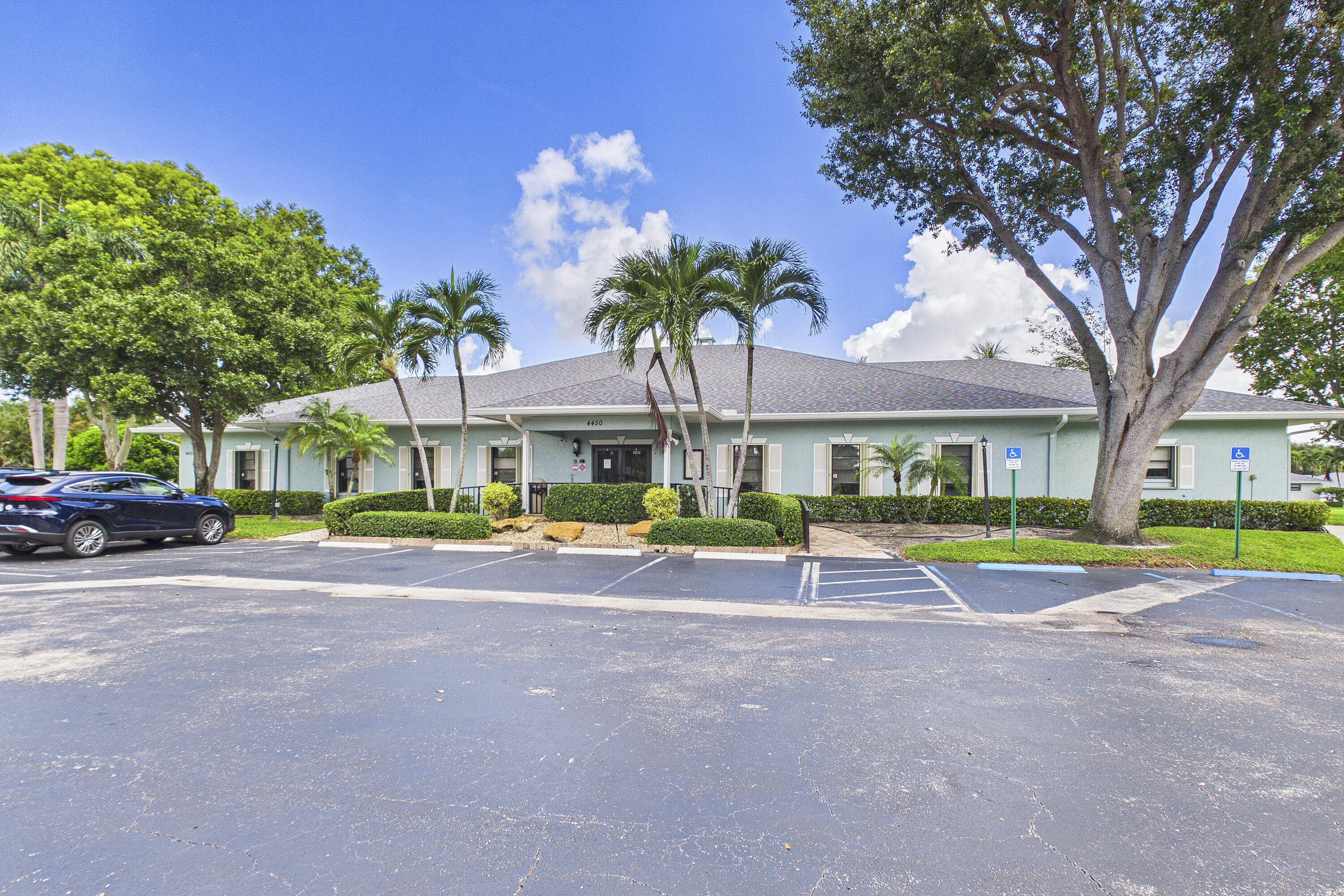 9990 Ligustrum Tree Way A Property Photo 25