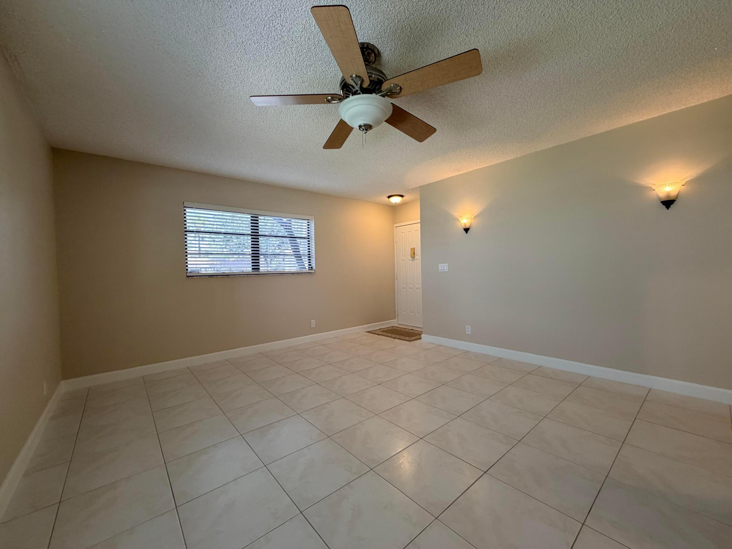 7625 Nw 79th Avenue Unit 107 Property Photo 7