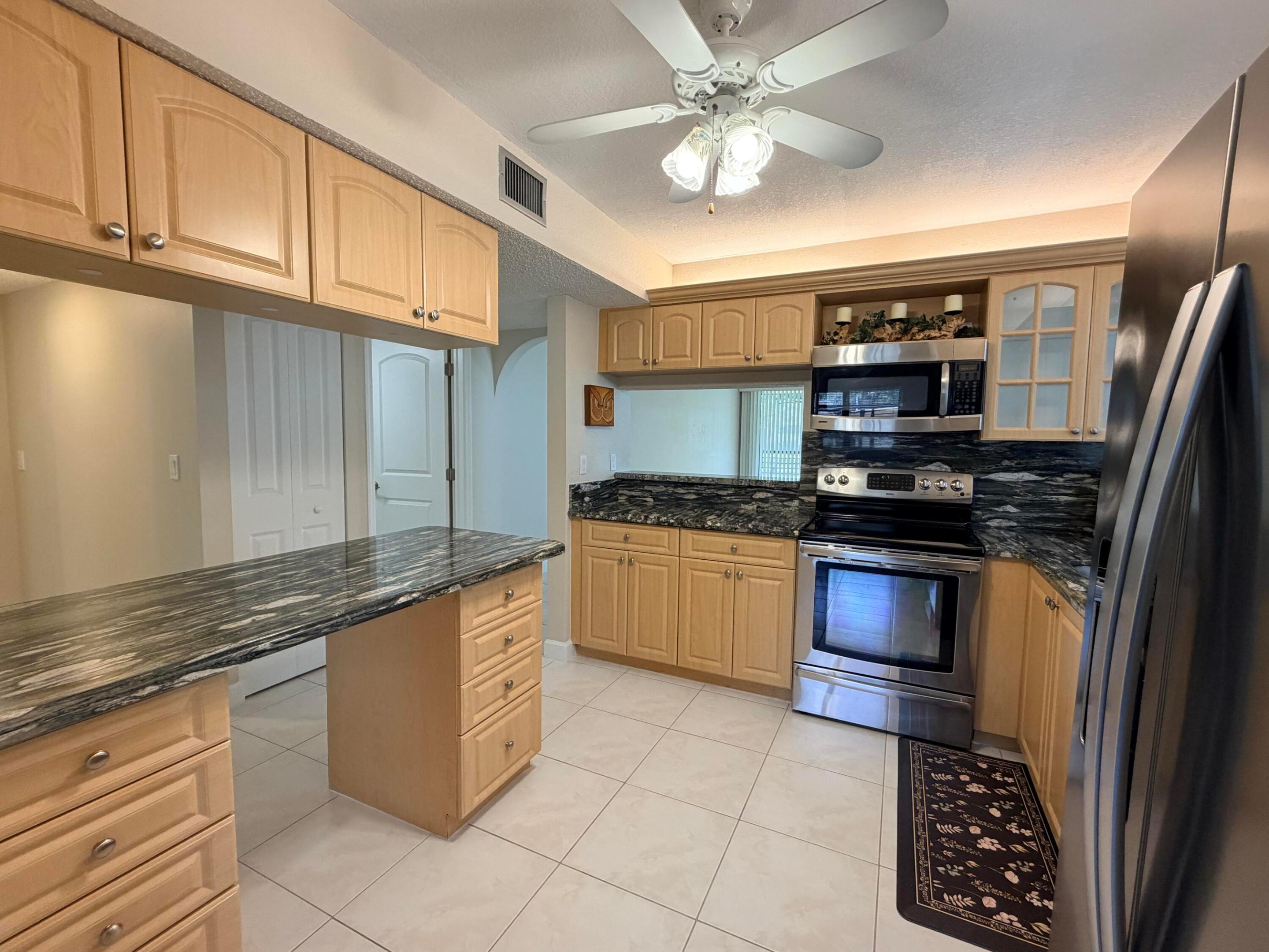 7625 Nw 79th Avenue Unit 107 Property Photo 15