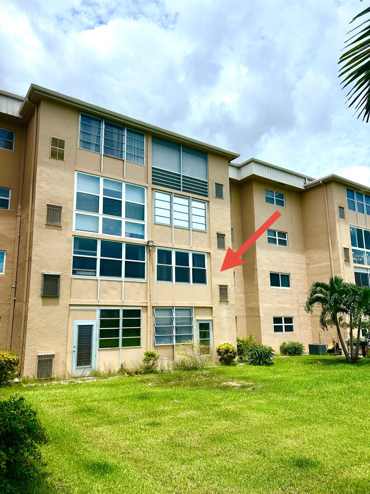 2600 NE 1st Lane Apt 205