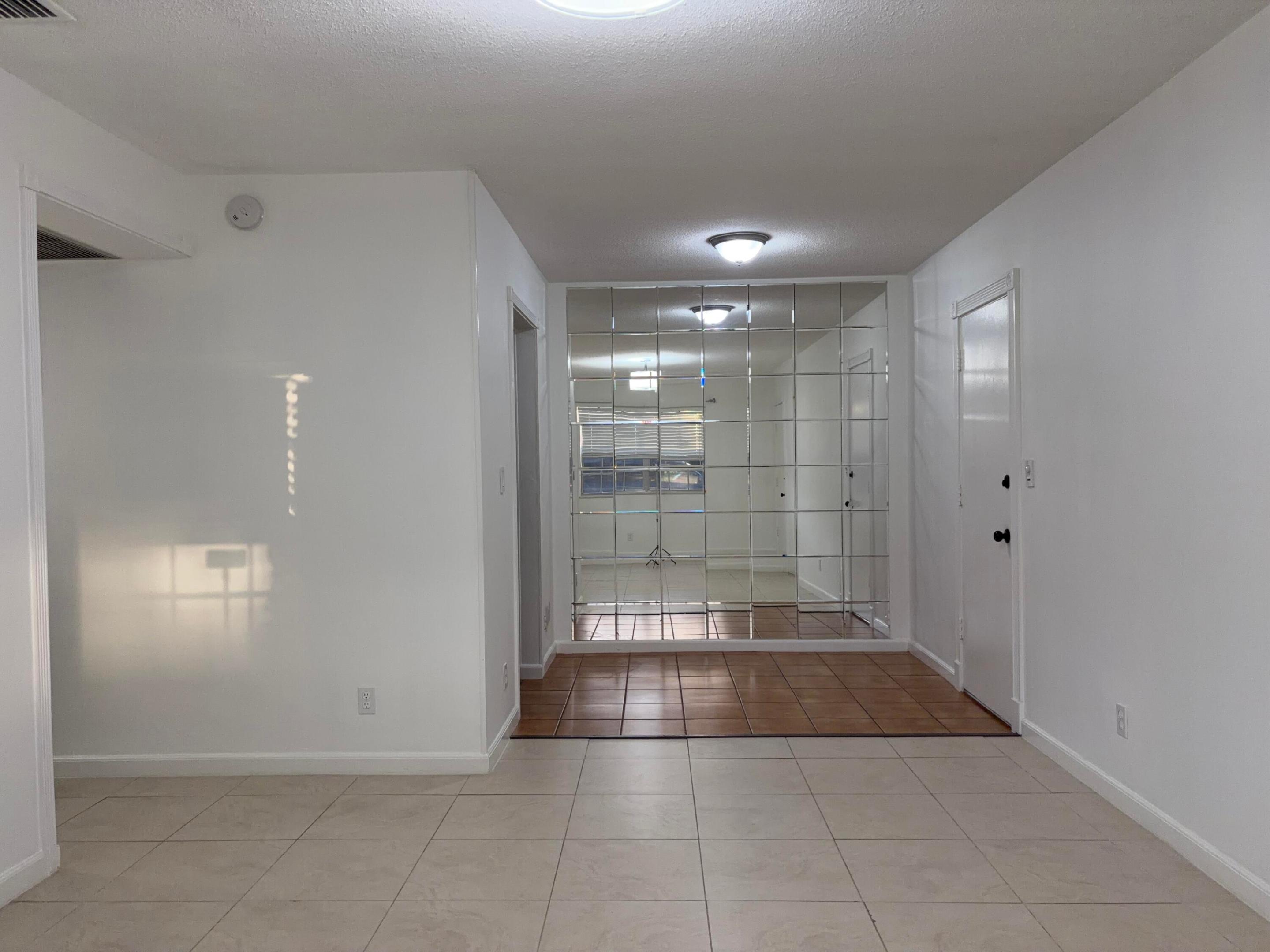 298 Sw 6th Street 109 Property Photo 1